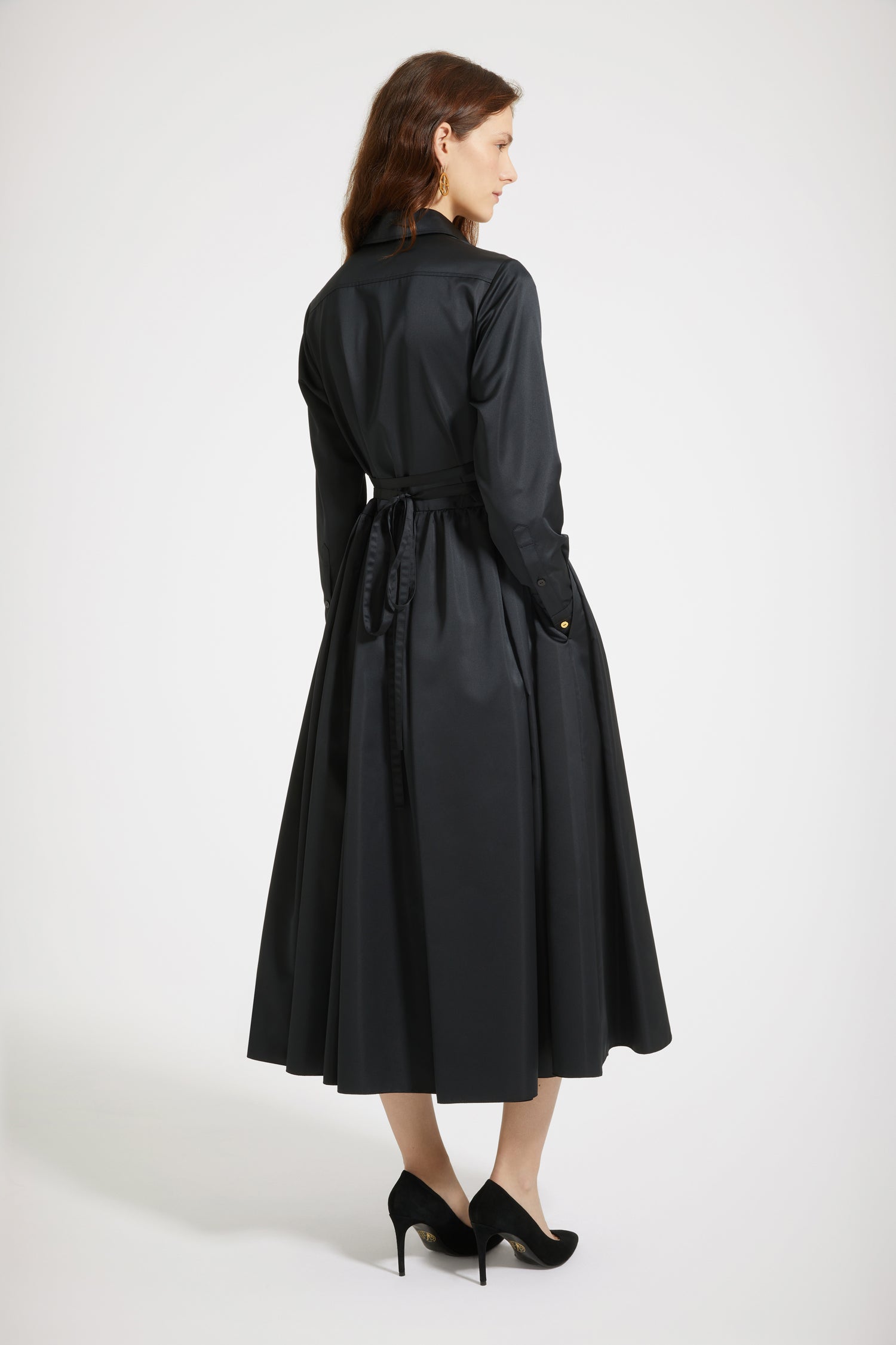 Patou DR126 robe chemise midi noire satin recyclé