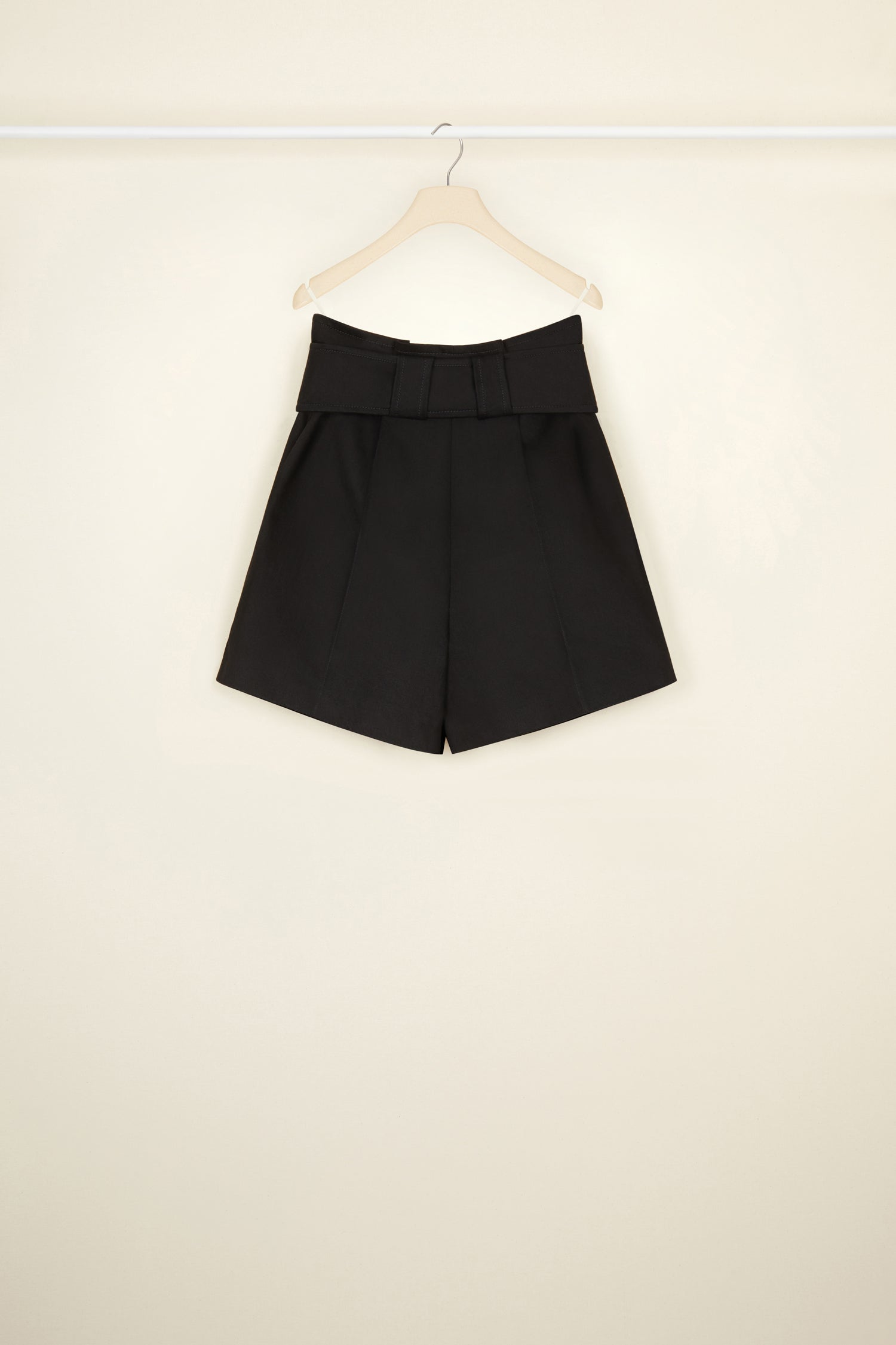 Patou Denim short A21TR0140081999B noir coton bio ceinturé