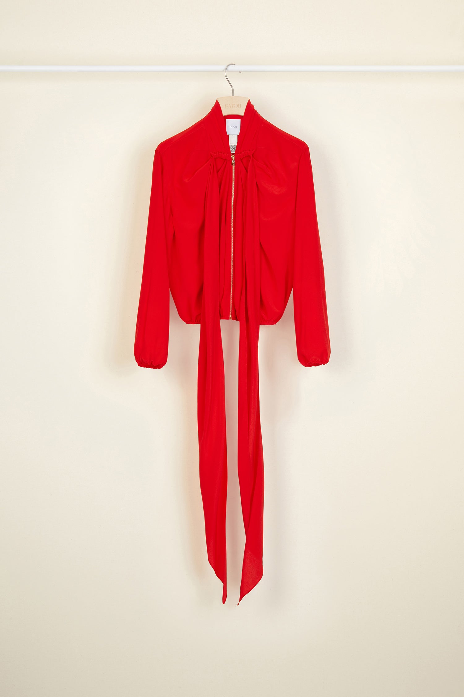 Patou OU006 bomber rouge soie col lavallière