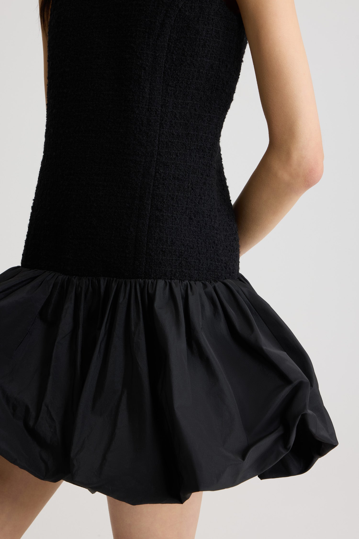 Patou DR205 robe tweed laine noire volant