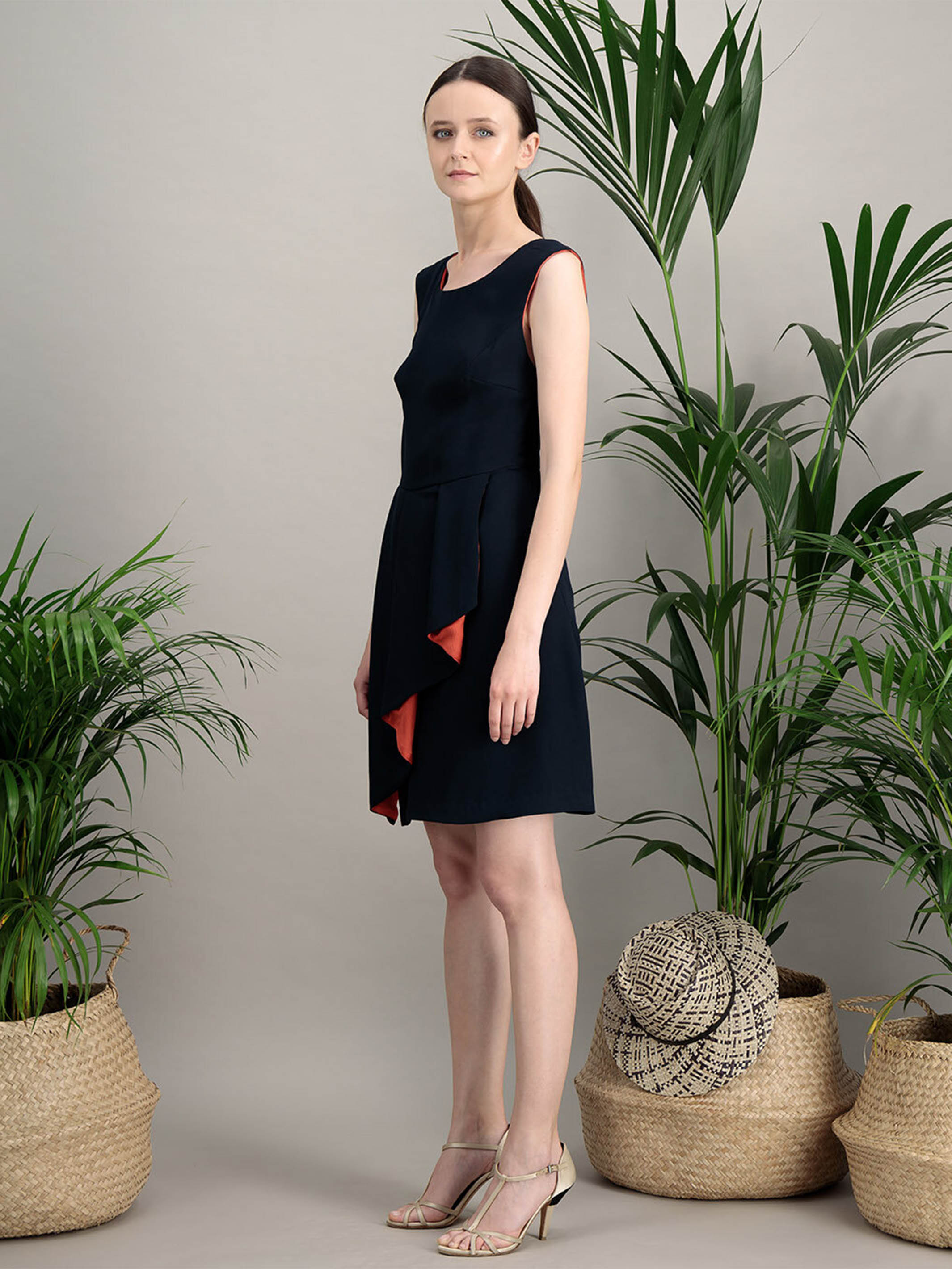 Anahide Saint André Chaos robe cocktail courte bleu marine