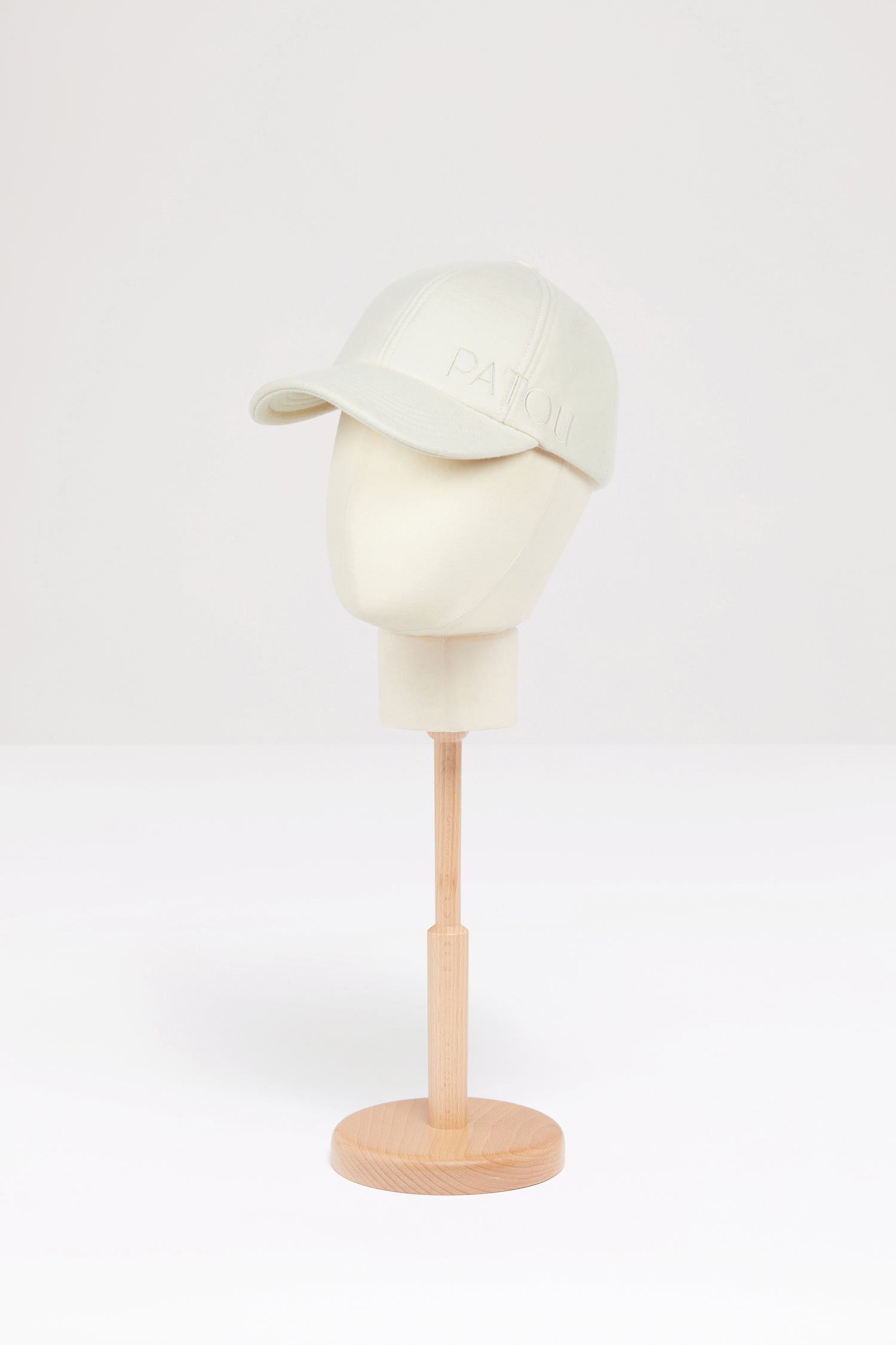 Patou Casquette AC056 Feutre Avalanche blanche