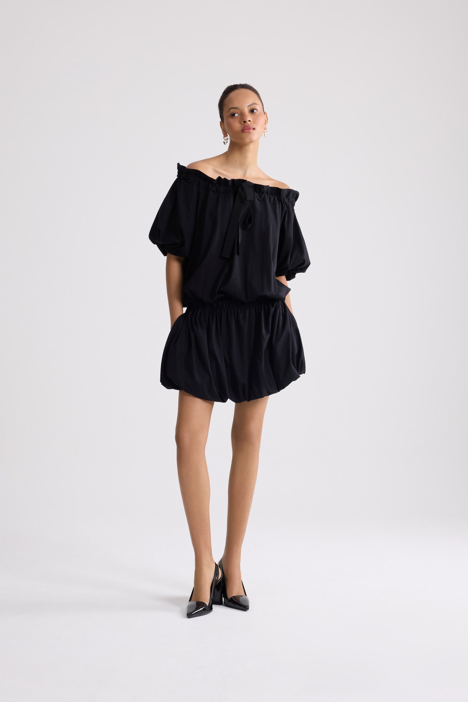 Patou JE221 mini robe noire coton bio volumineuse