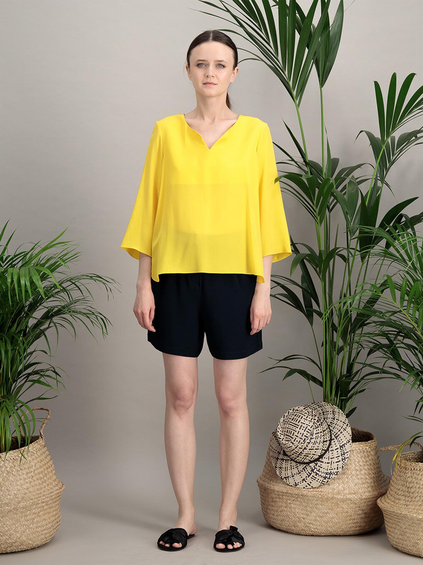 Anahide Saint André Kurta top soie bleu indigo gaufré