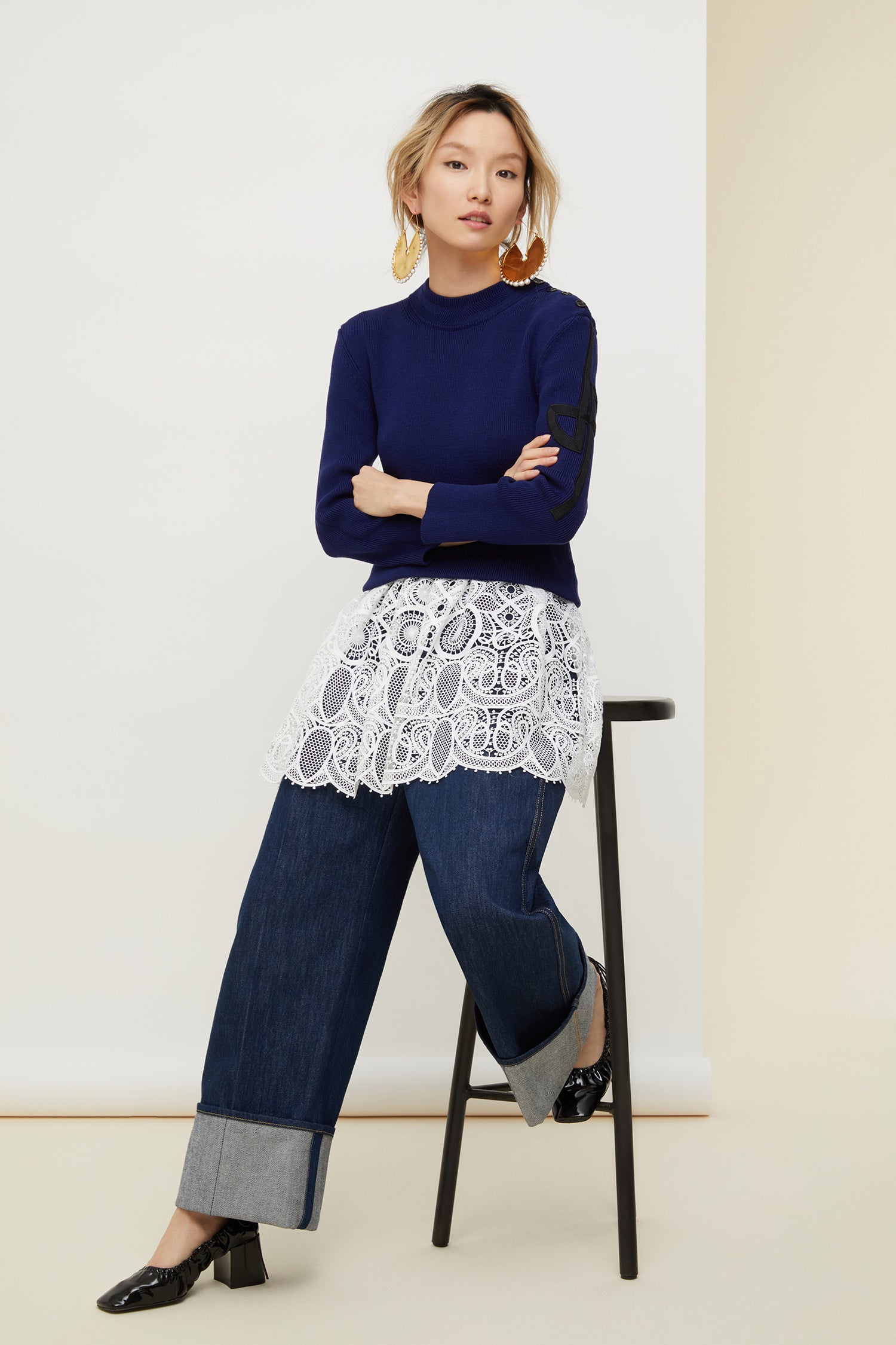 Patou P20KN0158017 pull coton bleu persan guipure