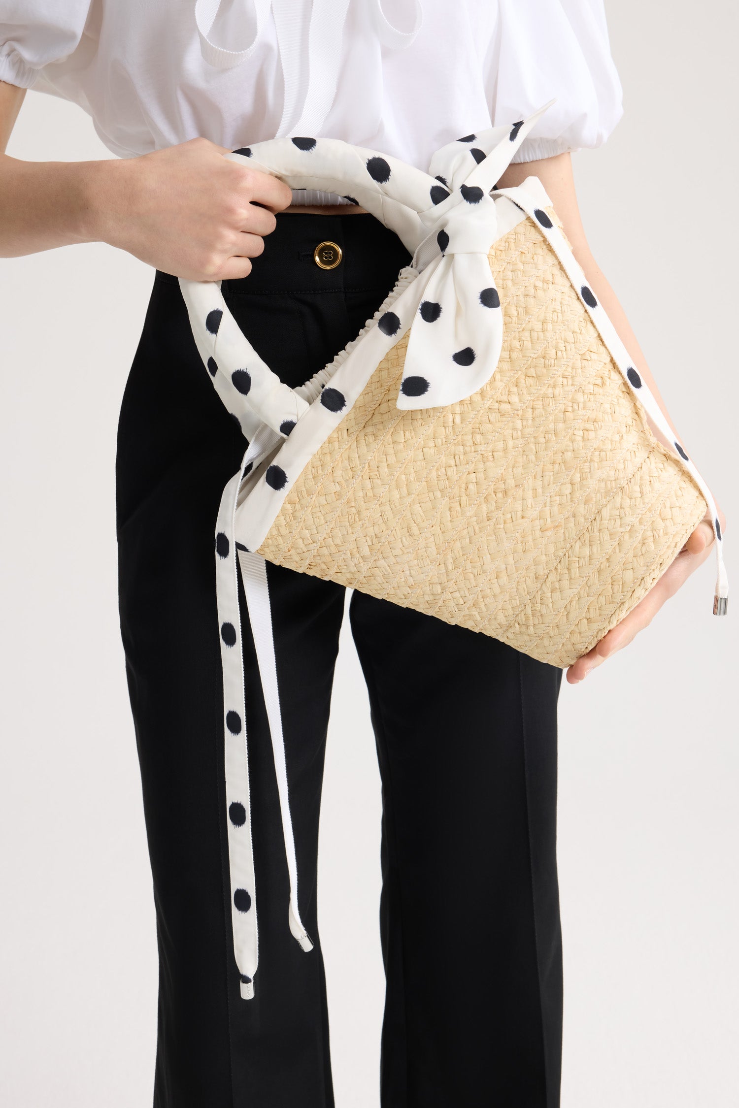 Patou AC13001405964 petit sac seau raphia Cloud Dancer