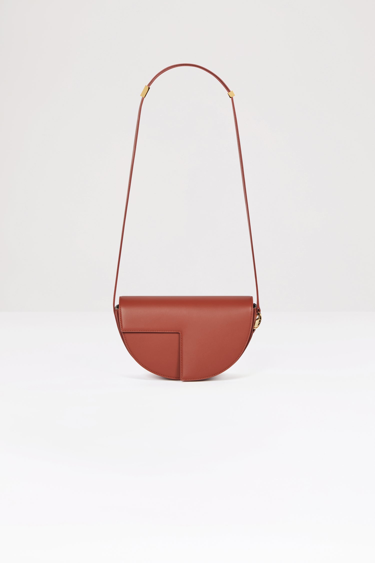 Patou Le Patou sac cuir marron Maya Mountain 25 cm
