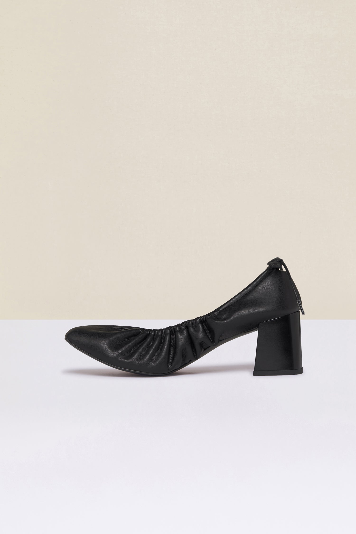 Patou FO005 escarpins cuir vegan noirs talon bloc