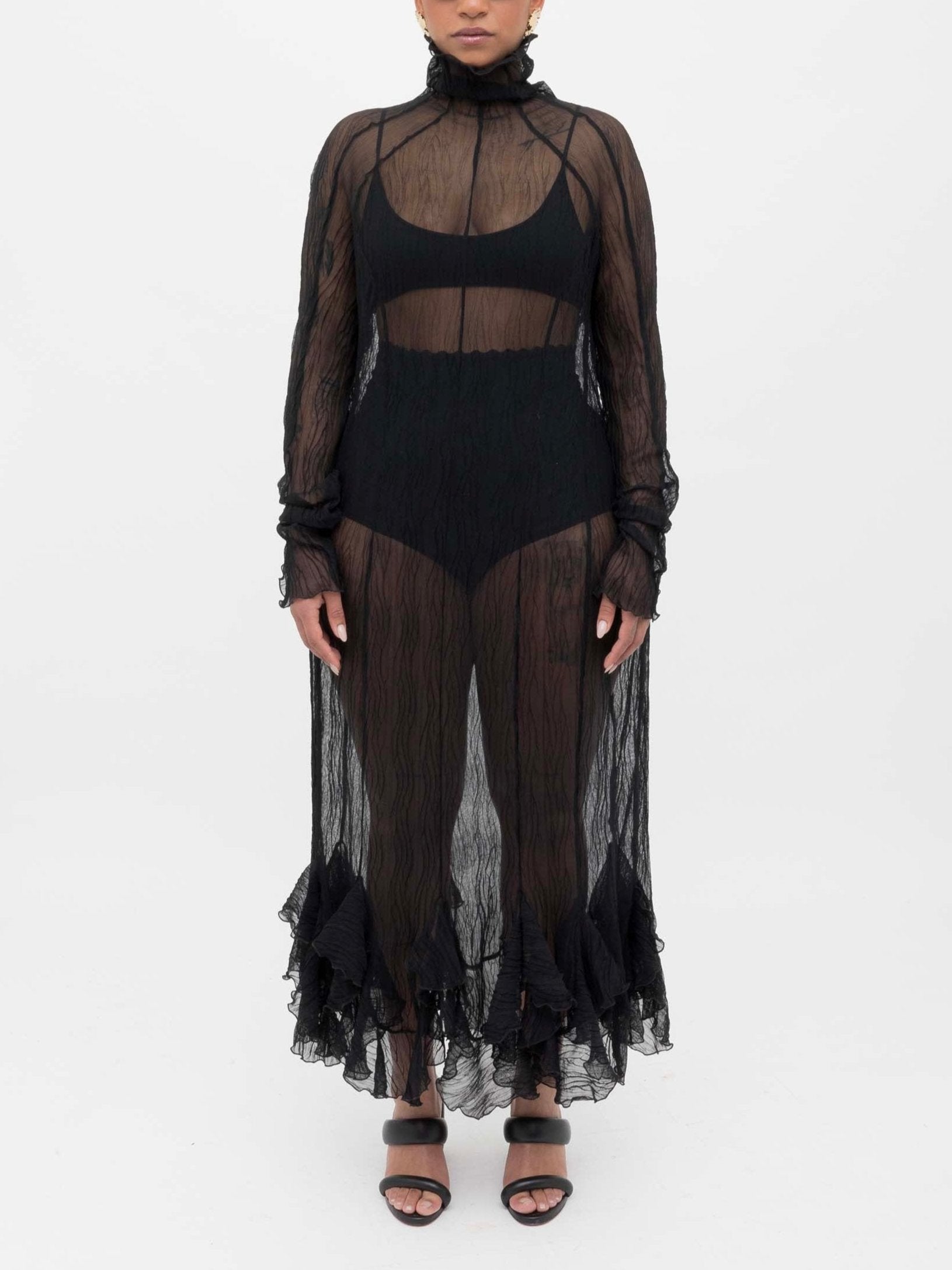 Ester Manas Black Crumpled robe longue noire froissée