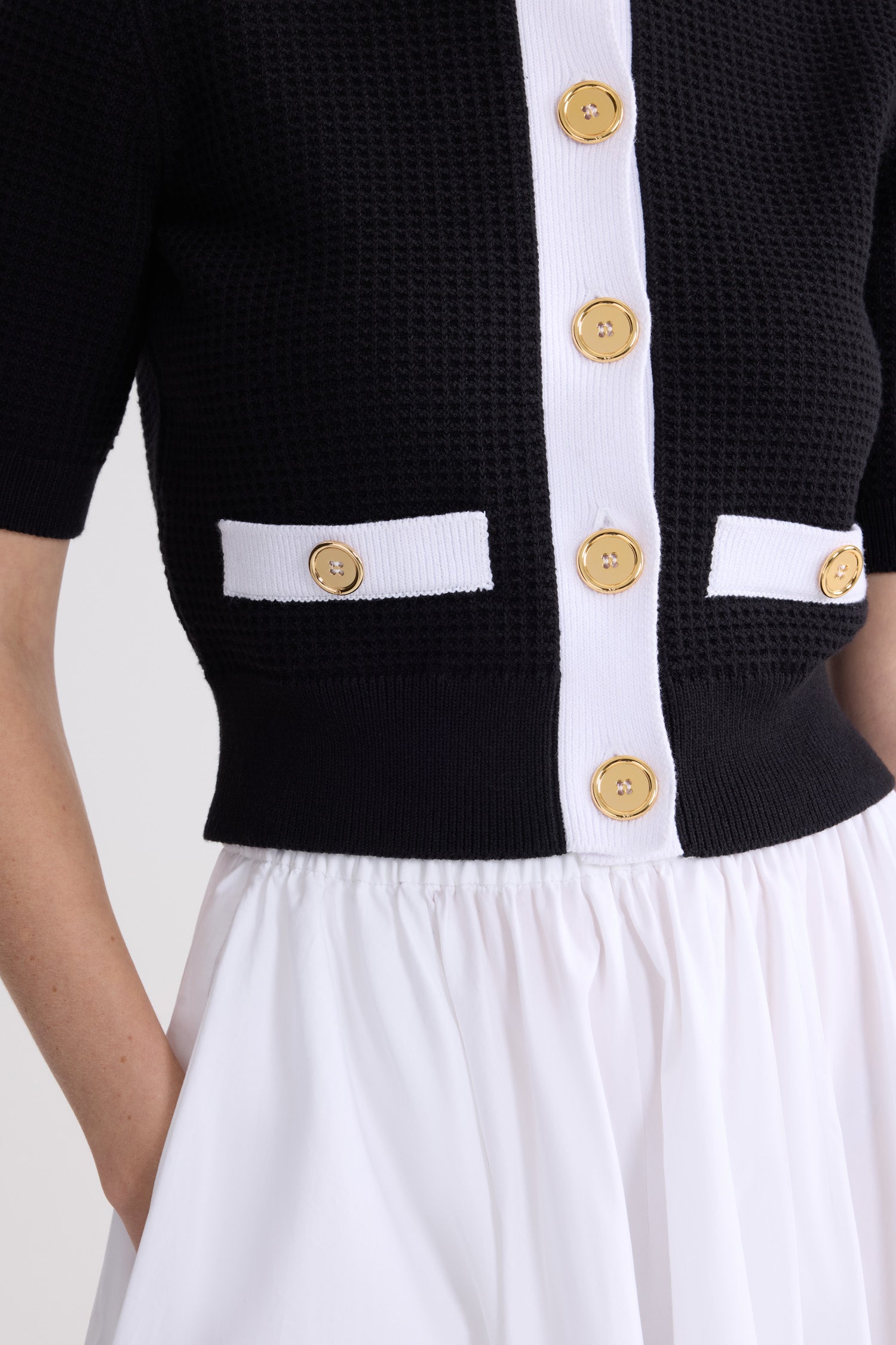 Patou KN338 cardigan noir coton manches courtes
