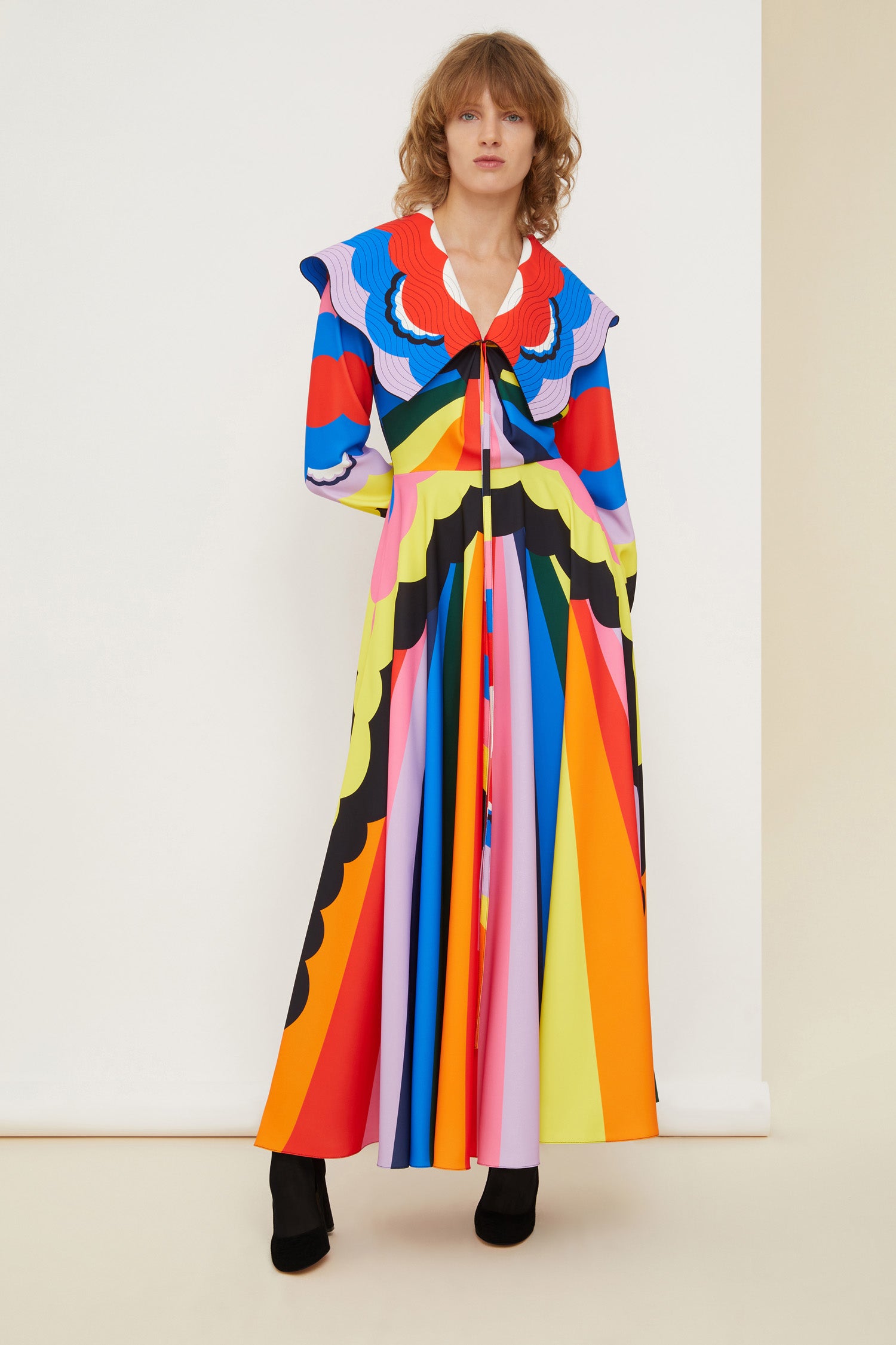 Patou DR062 robe maxi col oversized imprimé psychédélique