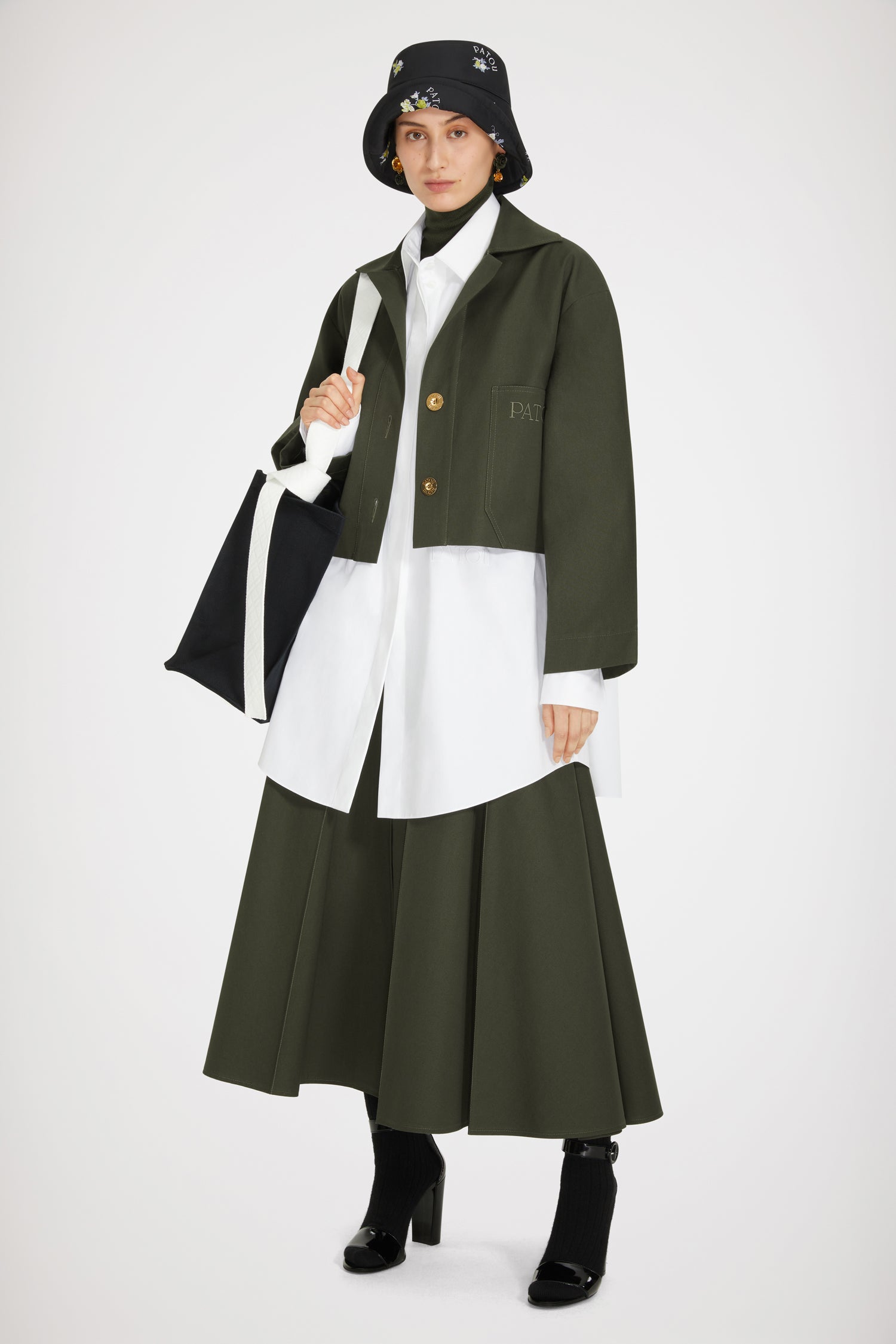 Patou Veste courte coton bio verte Winter Moss boutons dorés