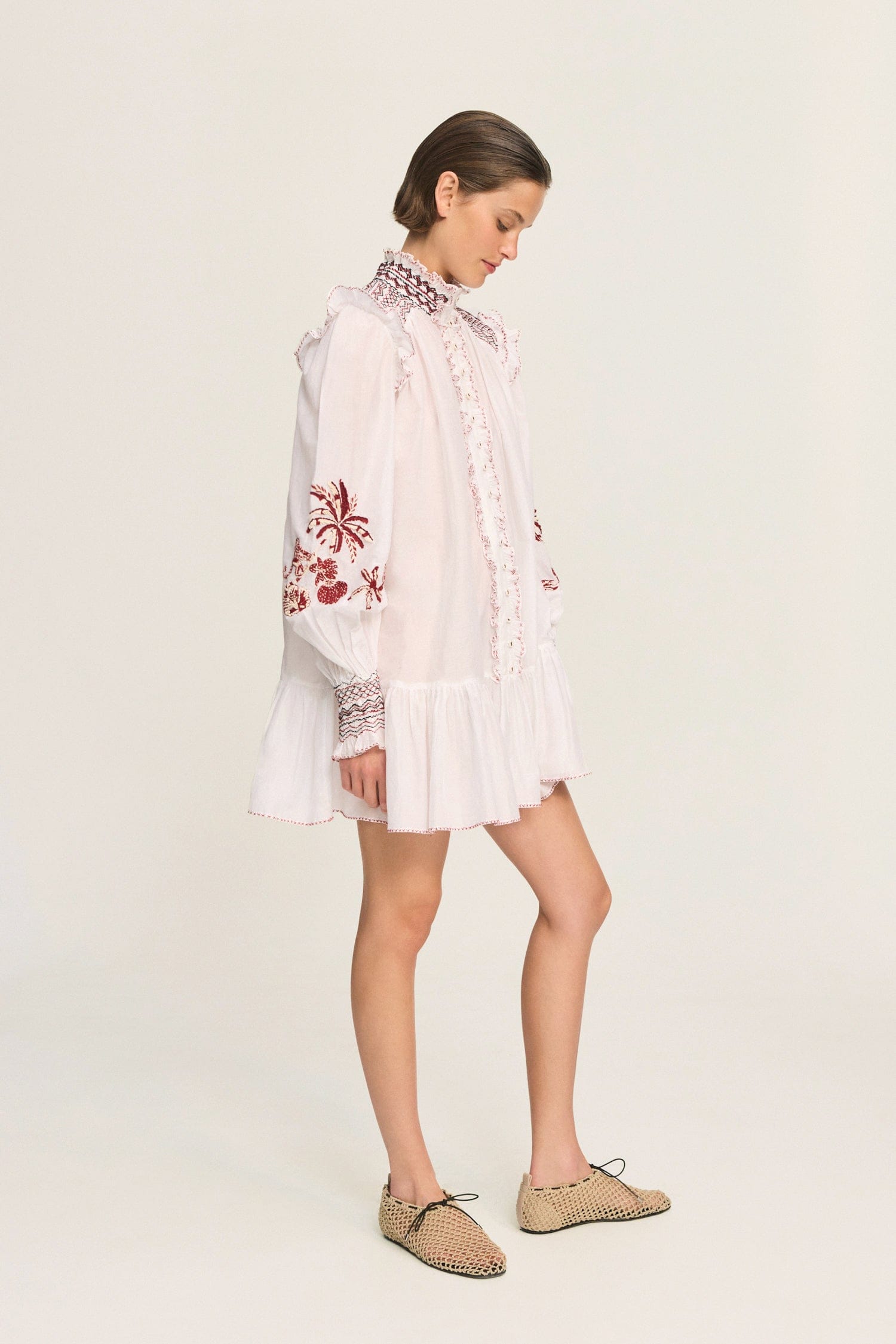 Alemäis Odie robe mini brodée coton et soie volants
