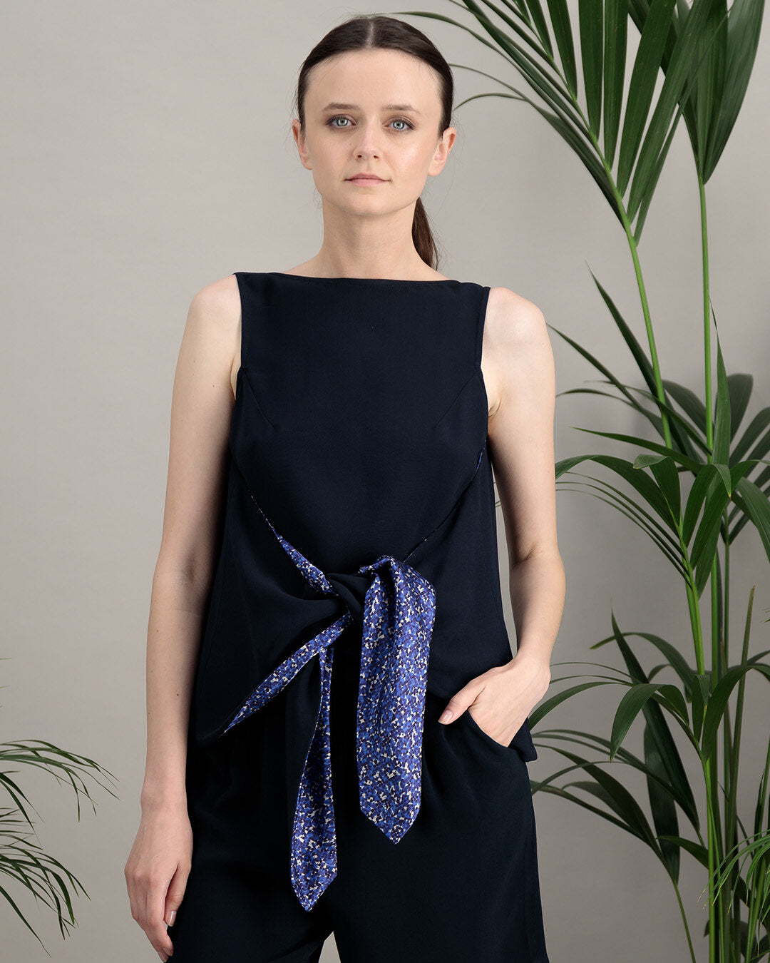 Anahide Saint André Carapace top soie coton bleu