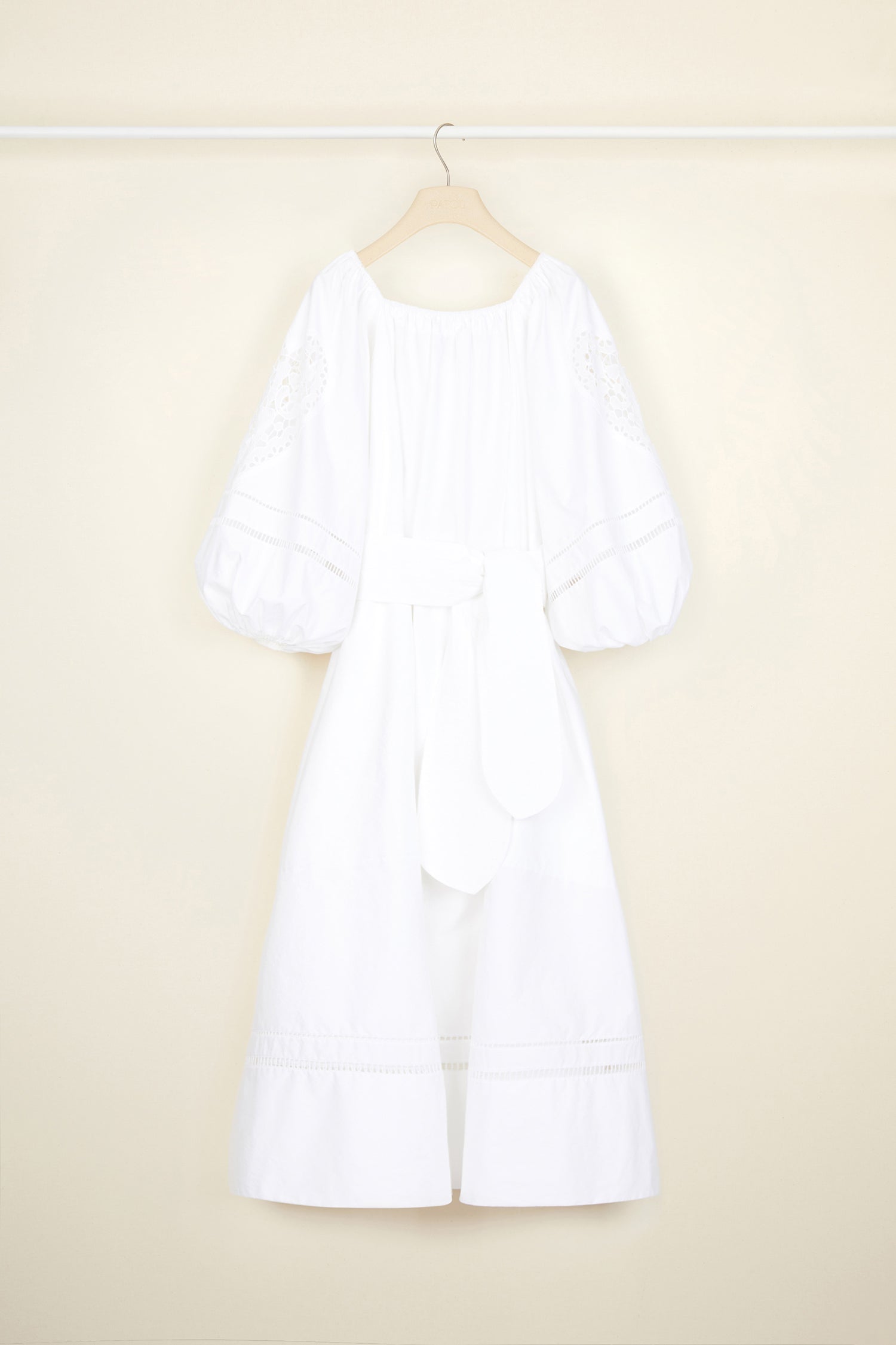 Patou DR037 robe maxi popeline blanche ajourée