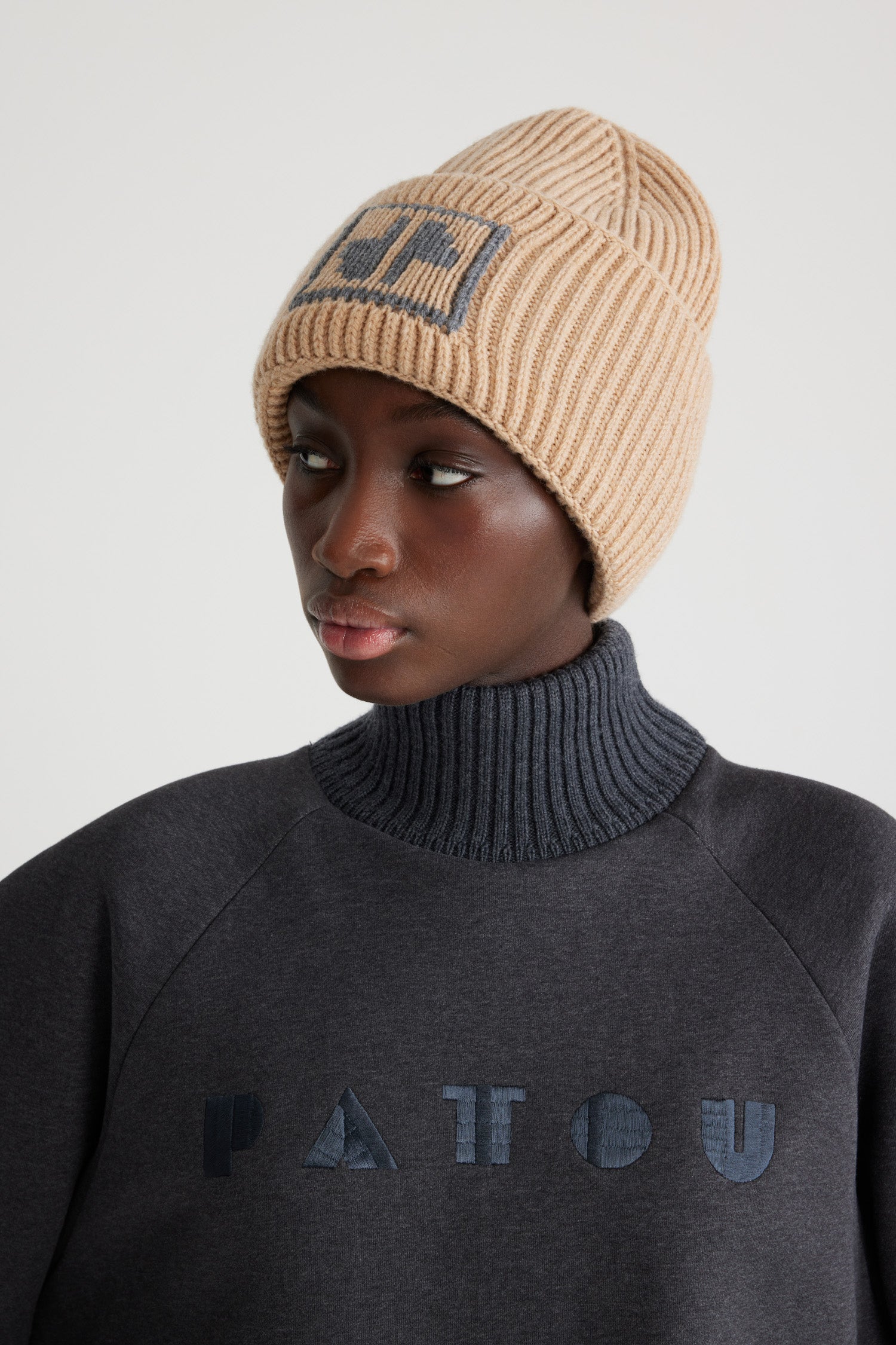 Patou JP H24AC0808064109B bonnet biscuit TU laine cachemire