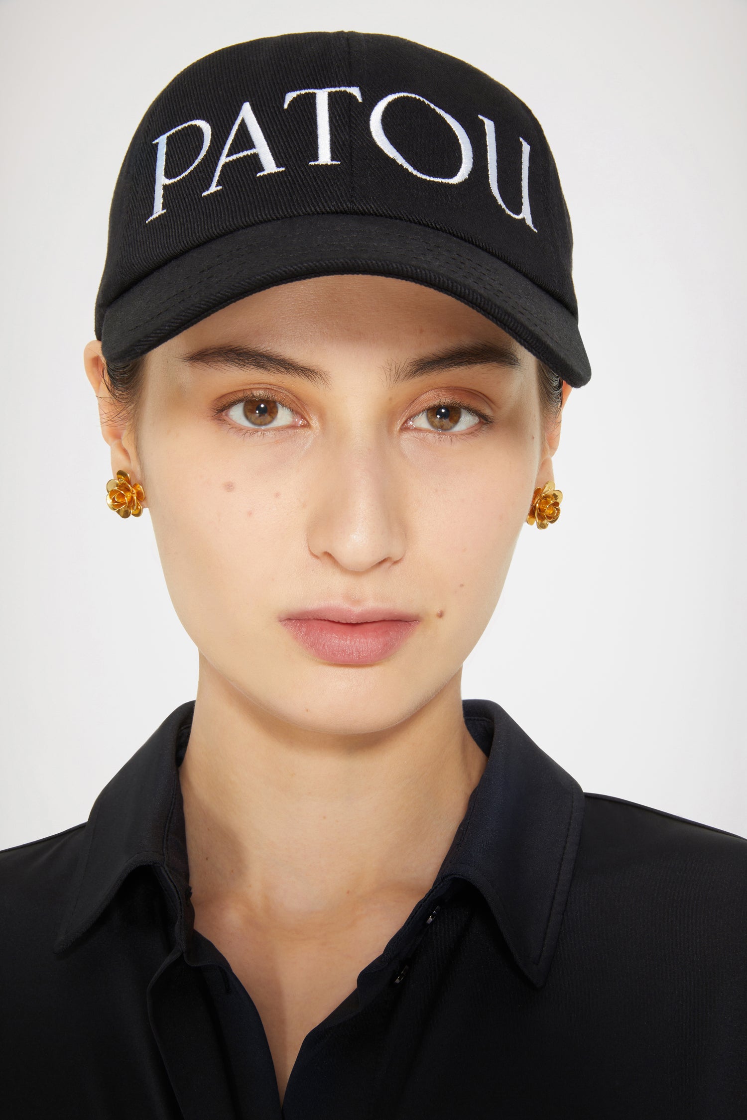 Patou JW087 clous d'oreilles fleur laiton doré