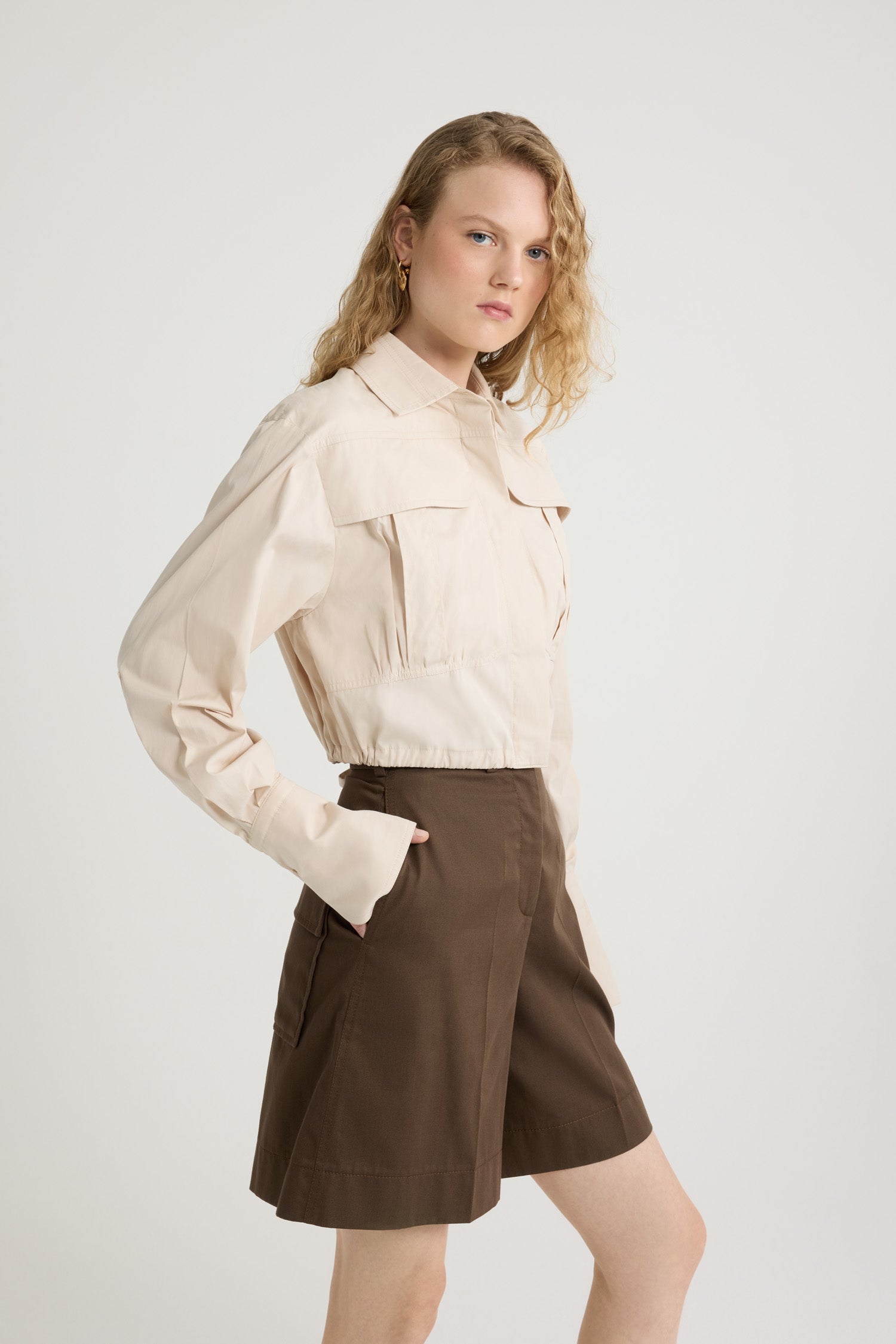 Patou Safari P25BL040 chemise coton cropped tapioca