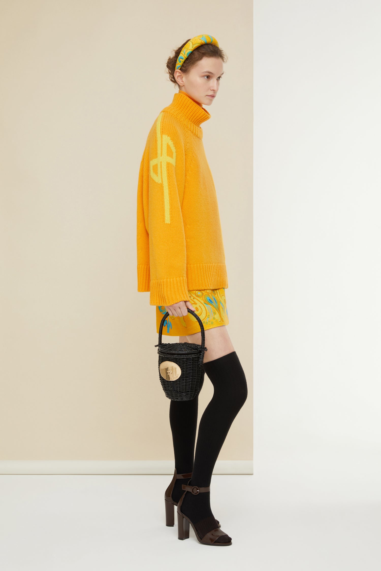 Patou KN060 pull oversize laine mandarine