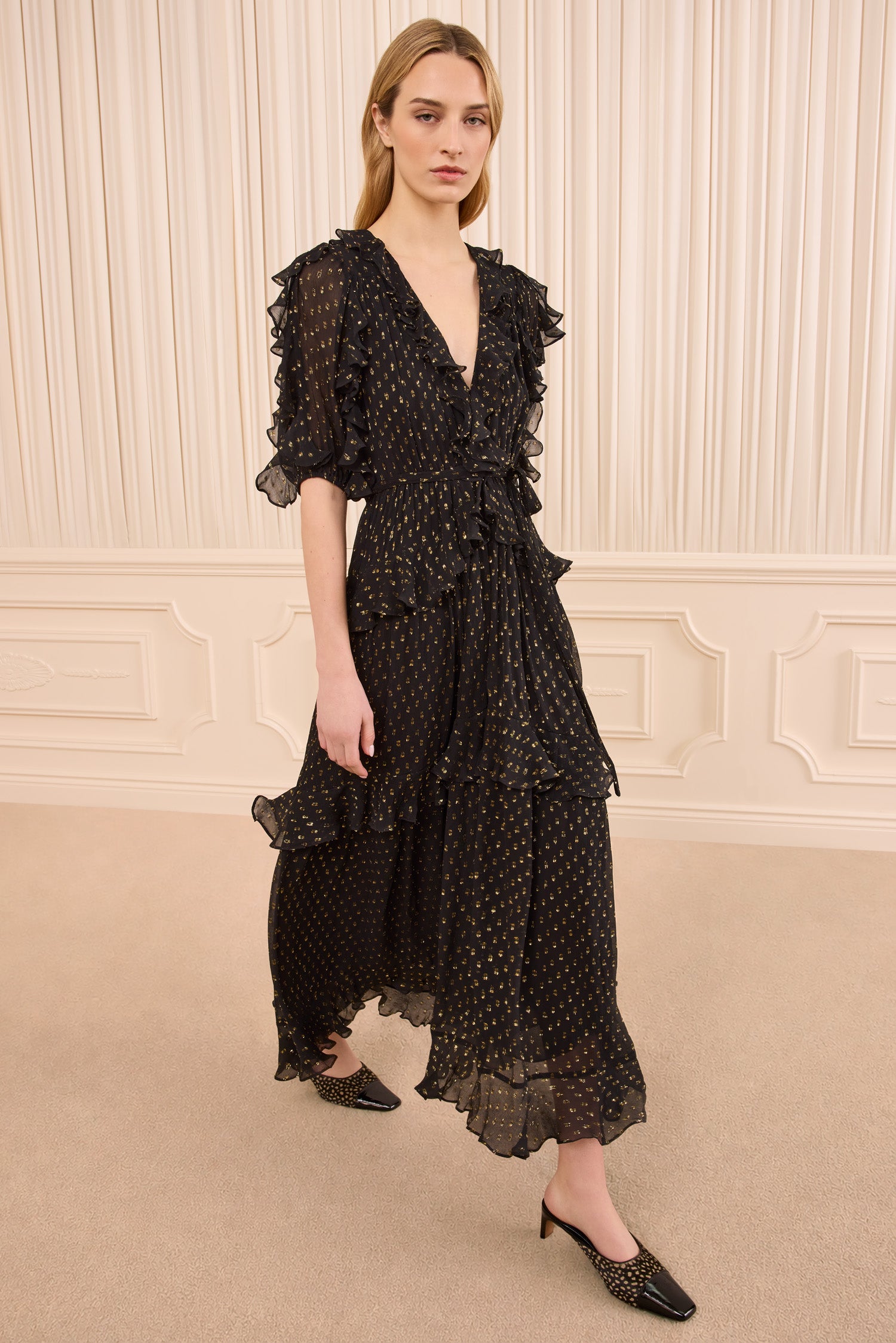 Ulla Johnson Tida Robe soie Noir midi manches courtes volants