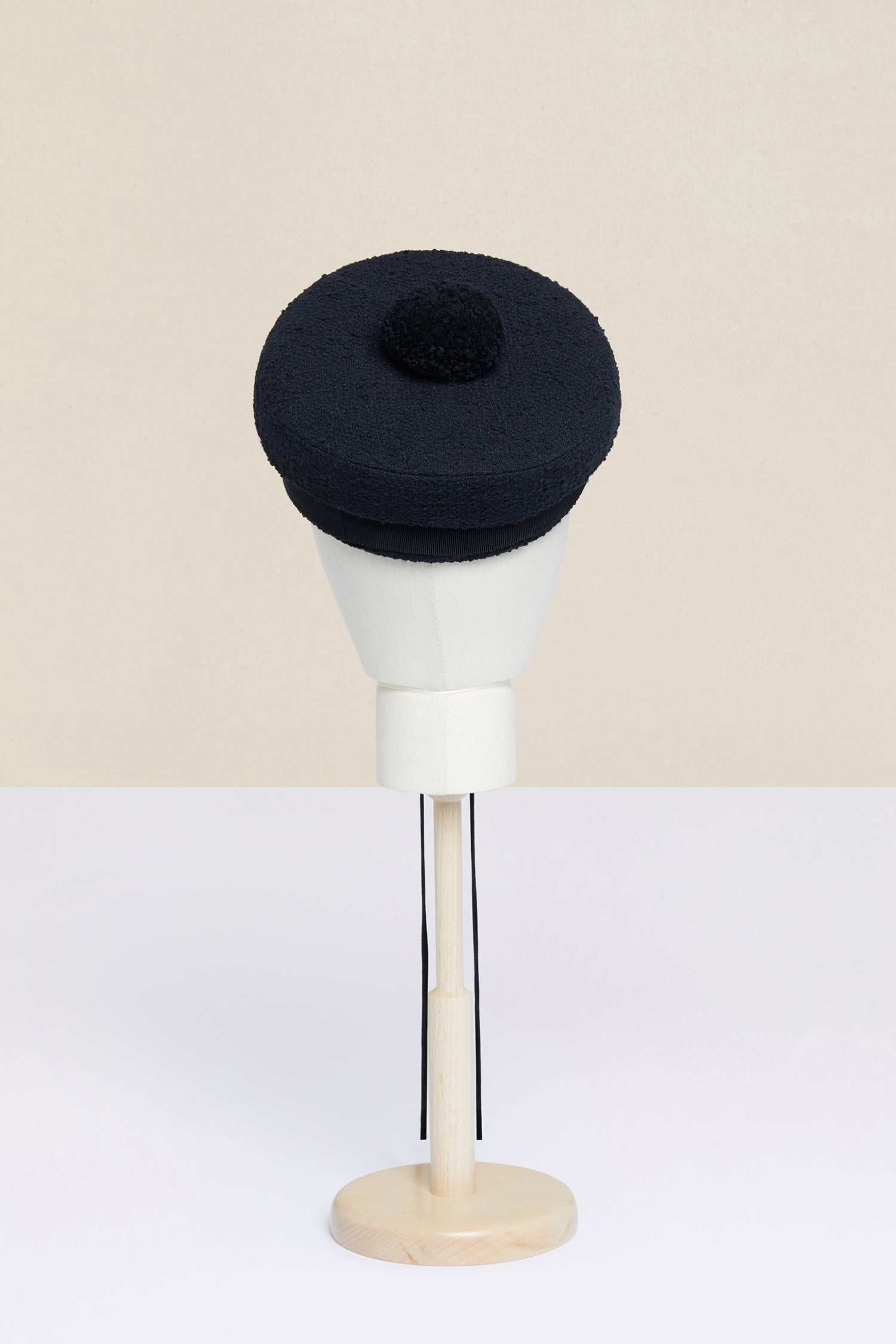 Patou E20AC002 chapeau marin tweed noir