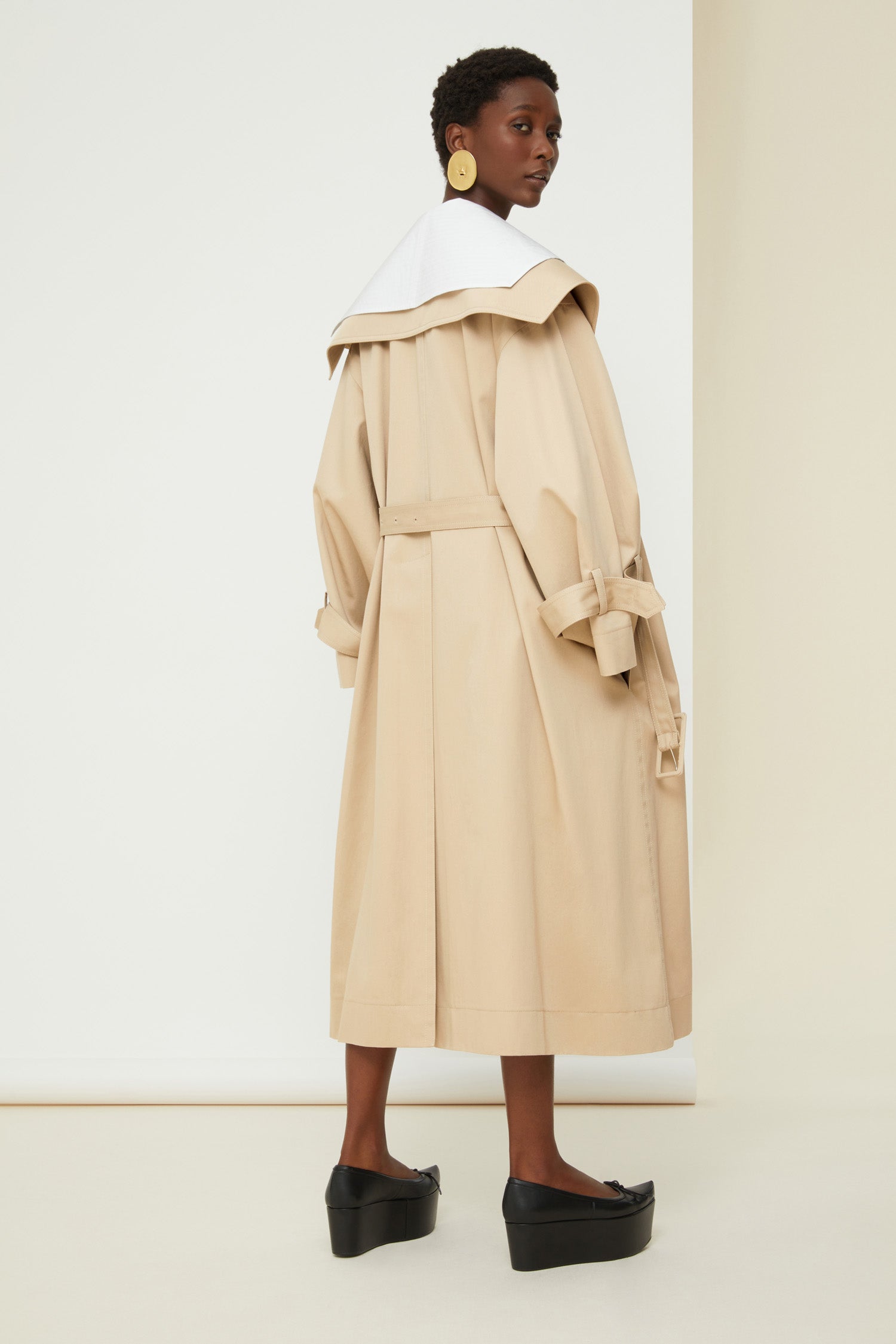 Patou P21OU0090074093S trench sable coton bio ceinturé