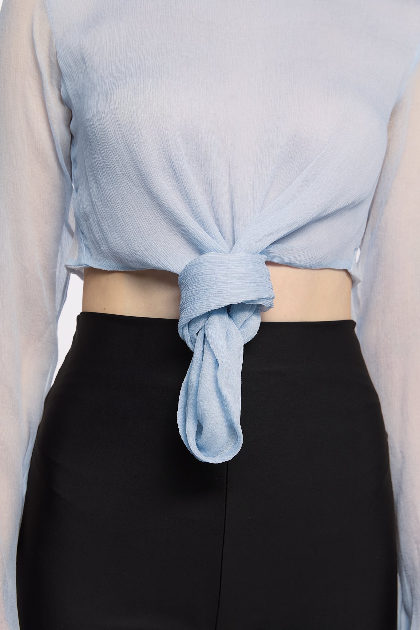 ATU Body Couture TETHER top soie bleu clair manches longues