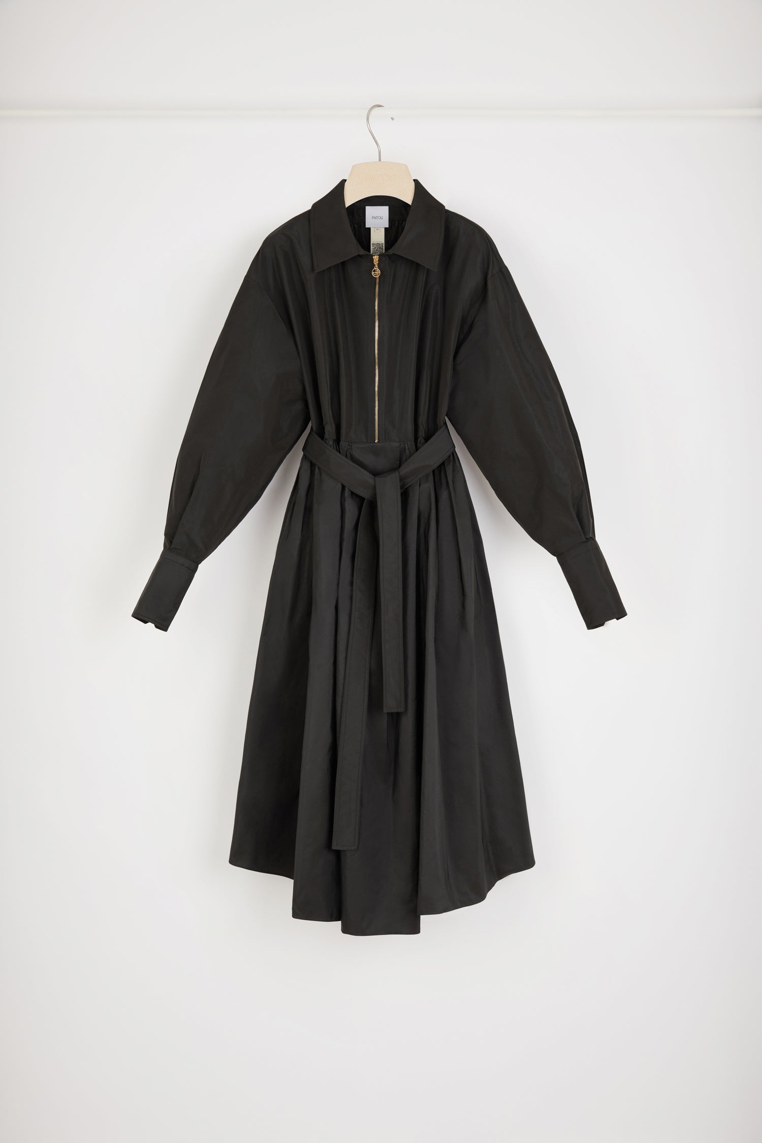 Patou DR095 Robe Maxi Noire Satin Recyclé Ceinture