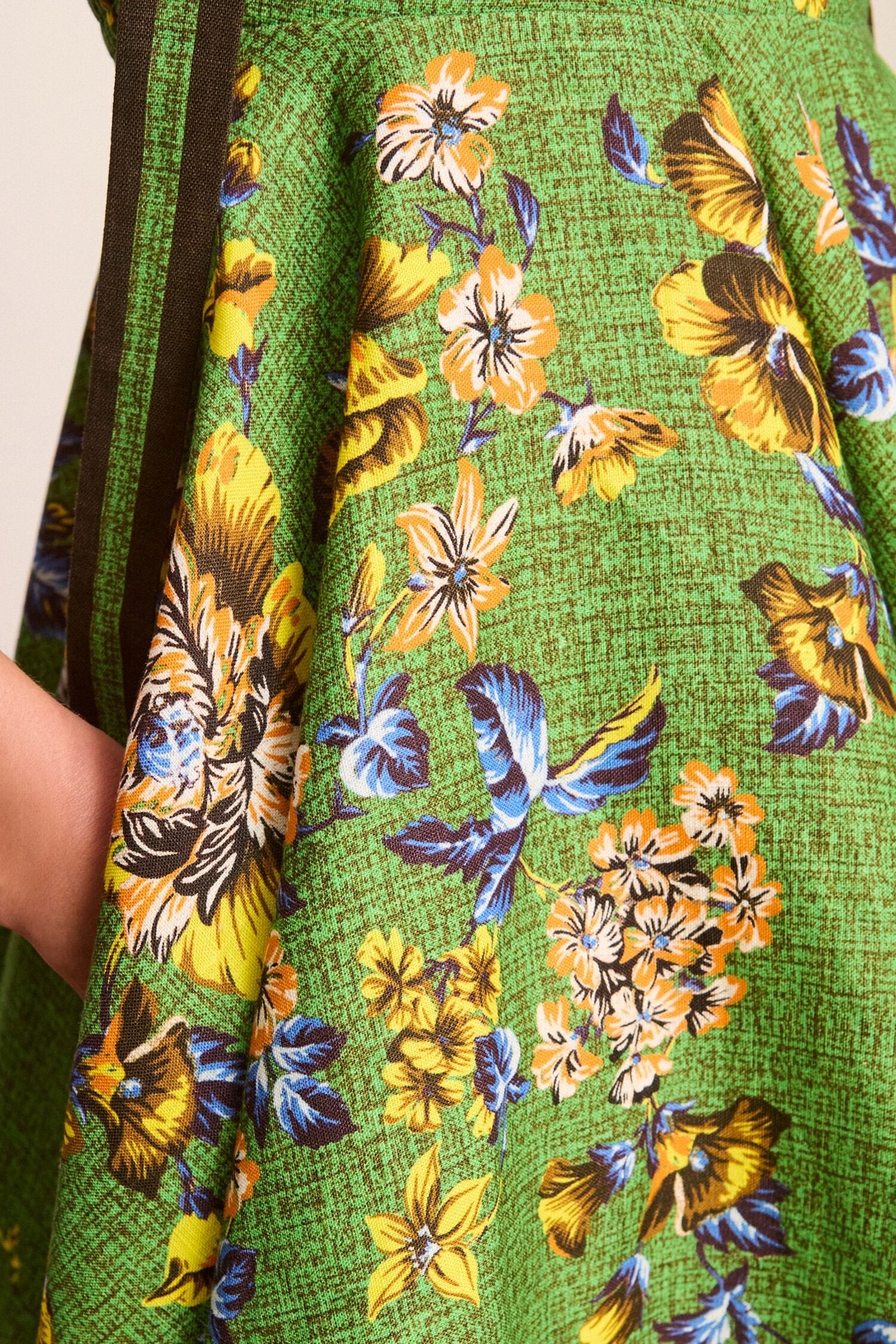 Alemäis Phyllis mini robe en lin fleurie à poches