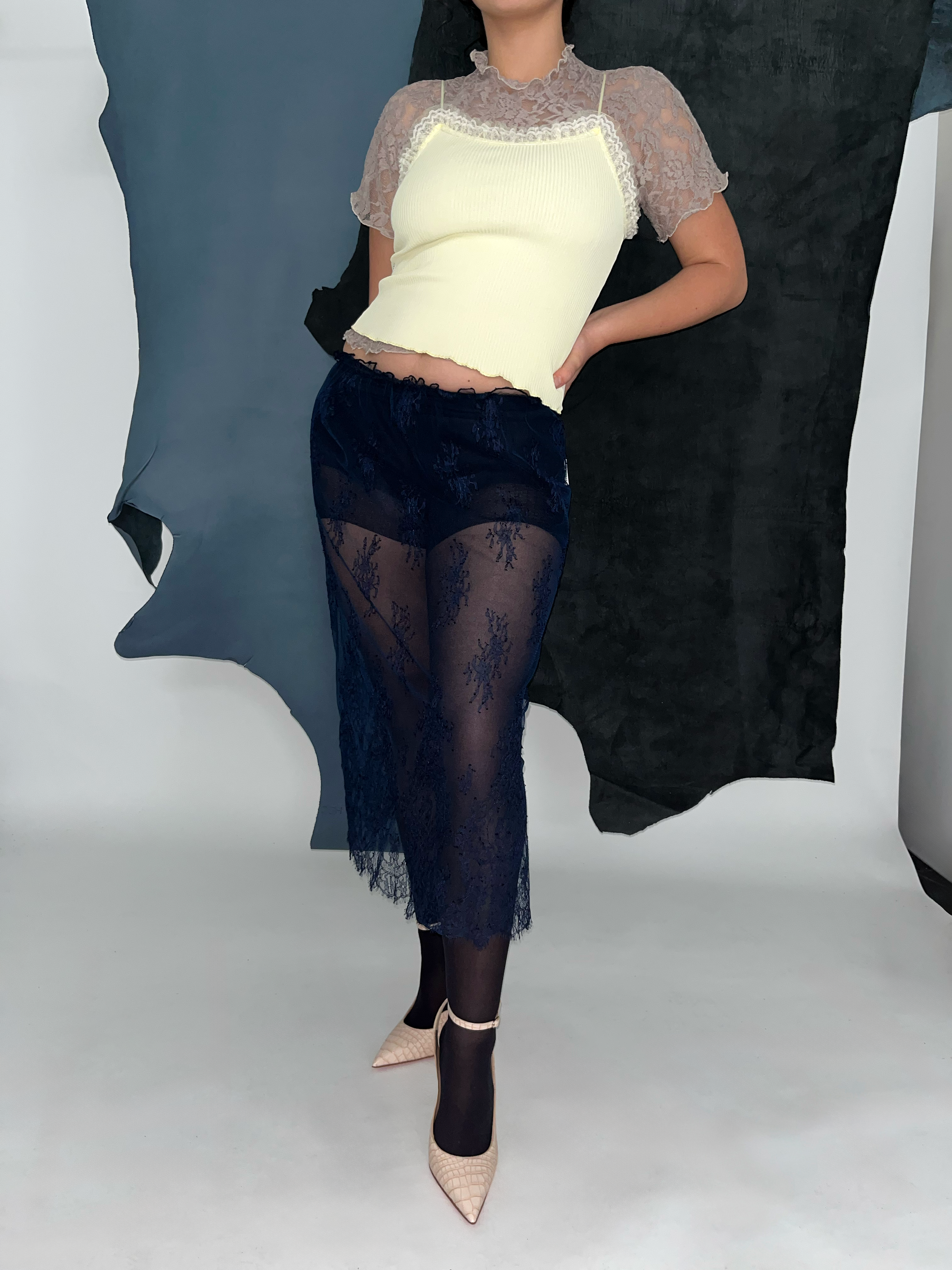 Ester Manas Navy Floral jupe dentelle Calais midi