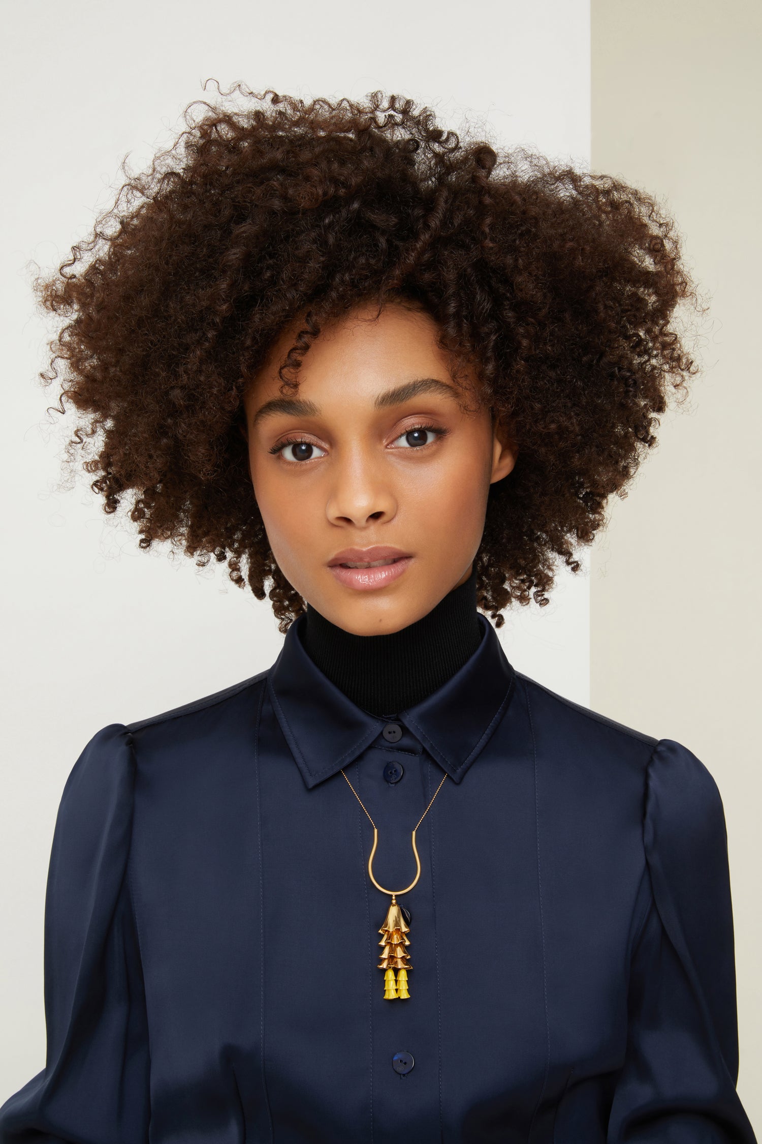Patou A21JW0681000208C collier laiton doré Citrus perles
