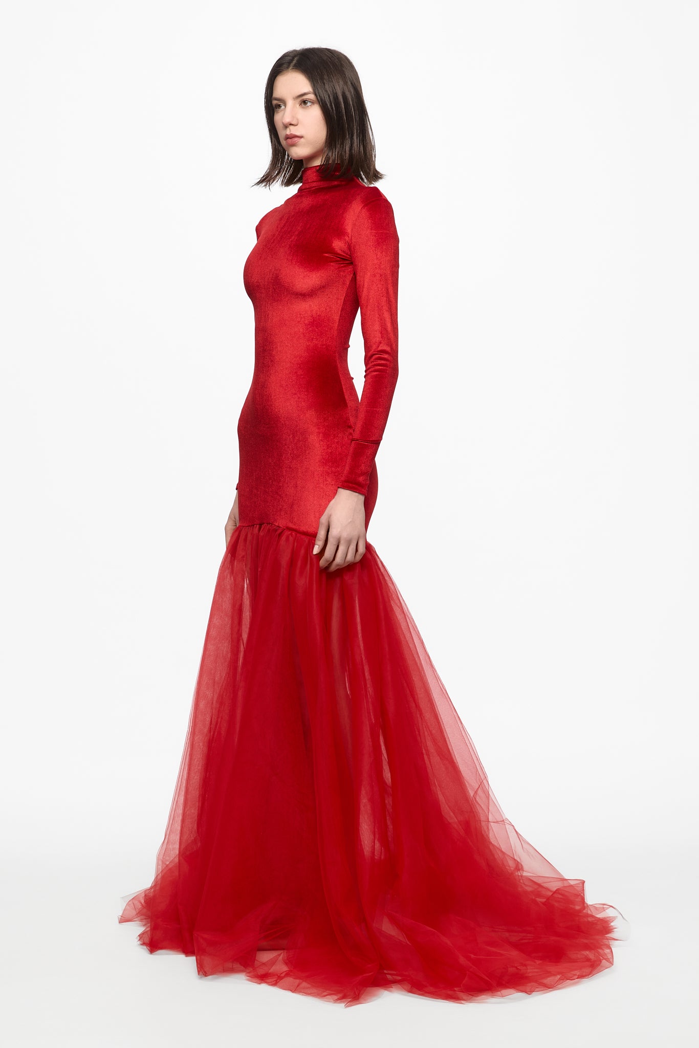 ATU Body Couture robe longue velours rouge col montant tulle