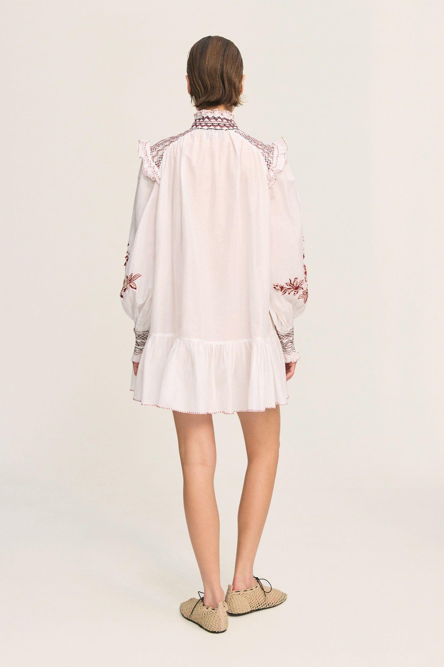 Alemäis Odie robe mini brodée coton et soie volants