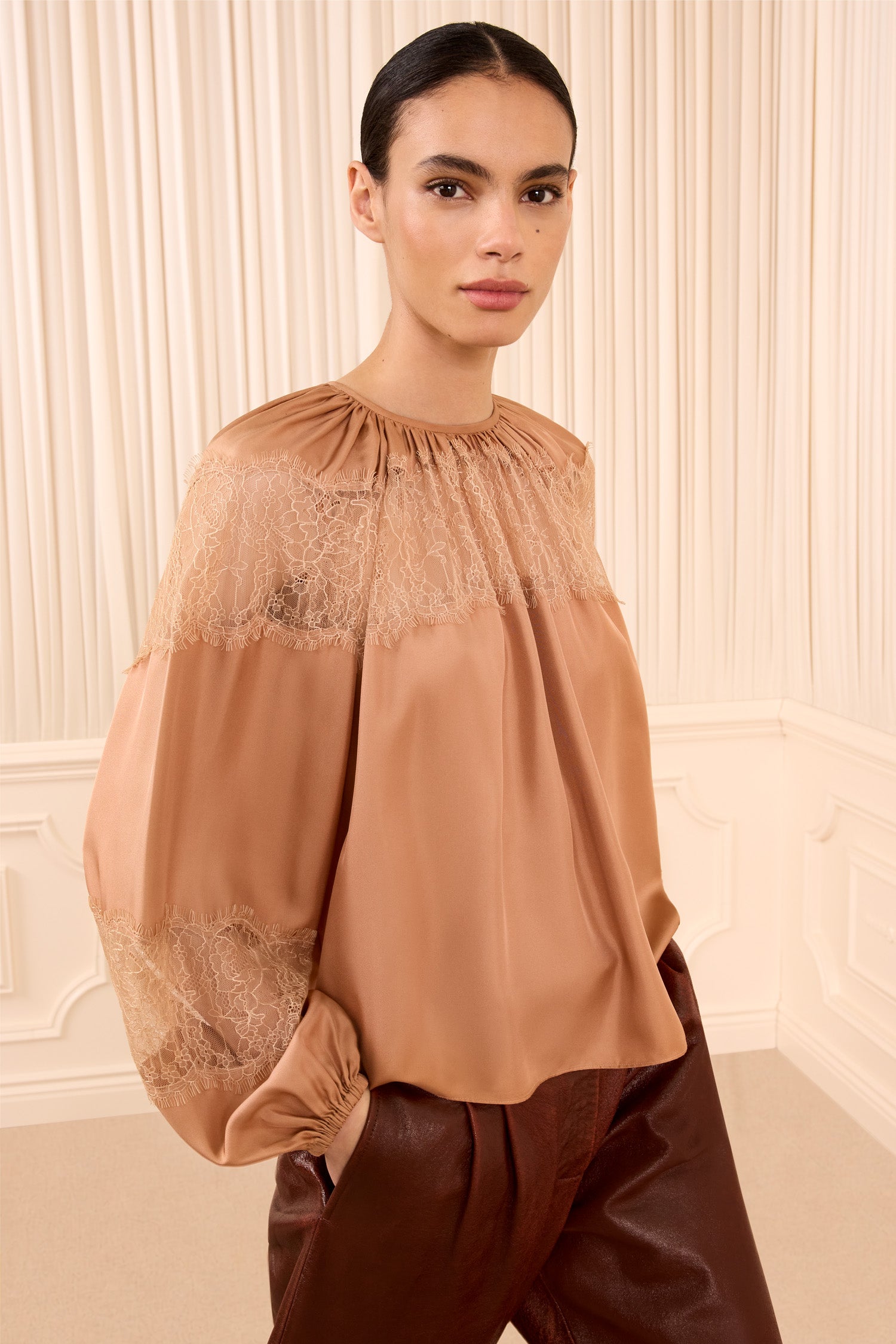 Ulla Johnson Bess chemisier soie dentelle macaroon