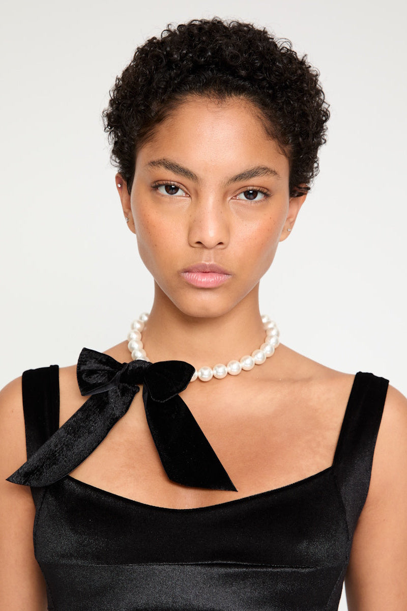 ATU Pearl Choker collier perles U nœud velours