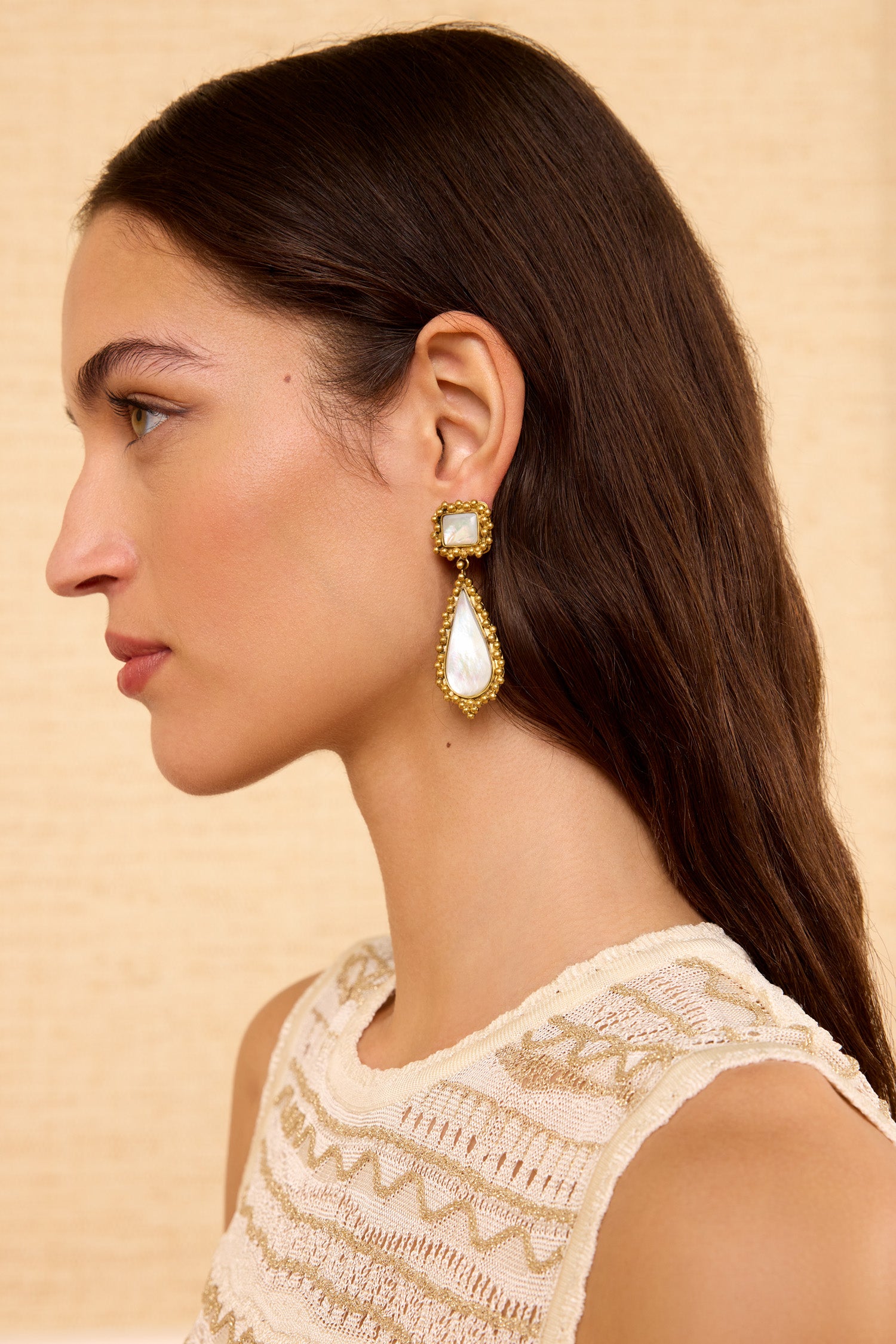 Ulla Johnson boucles d'oreilles nacre Pearl goutte laiton