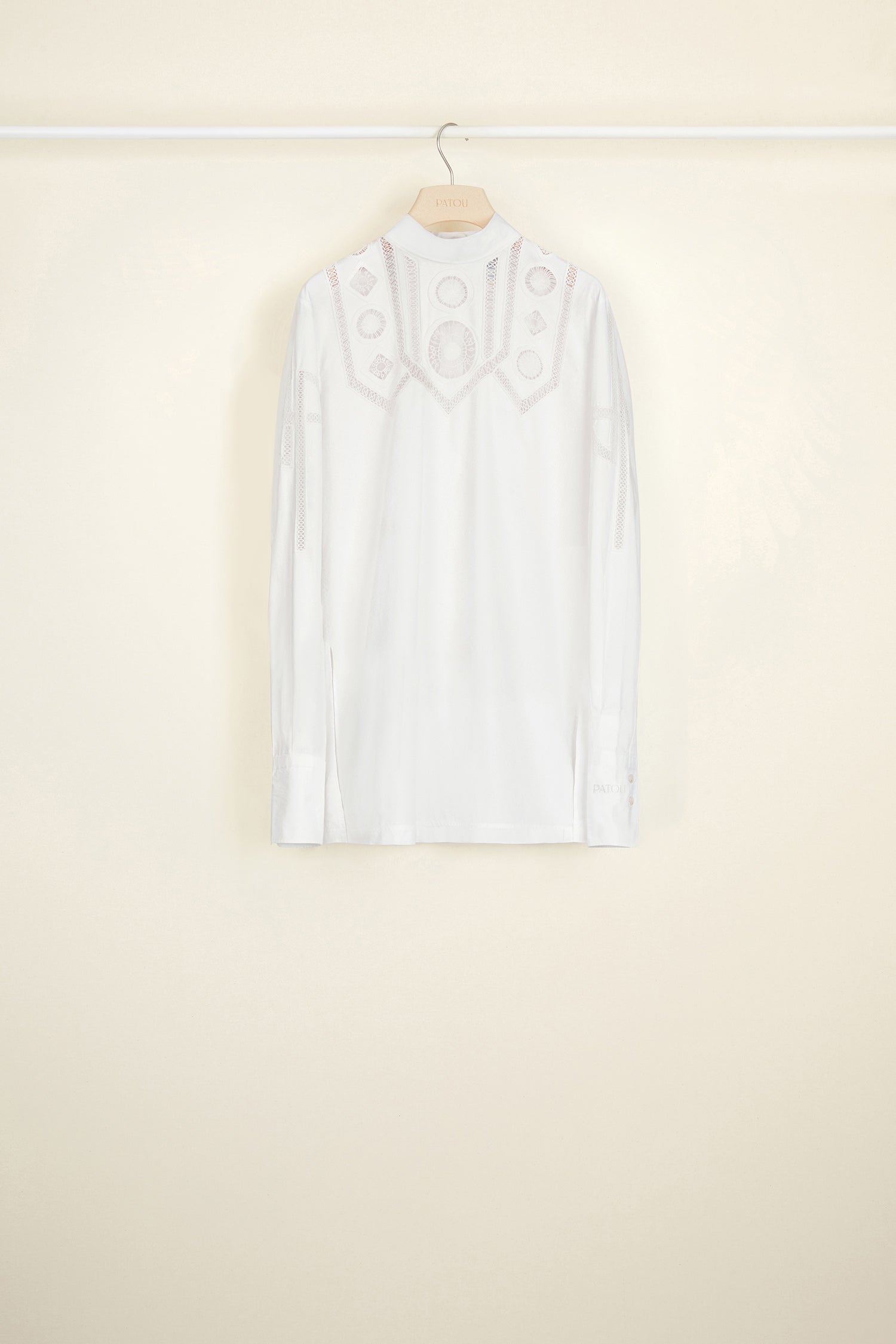 Patou TO003 top White coton guipure découpes