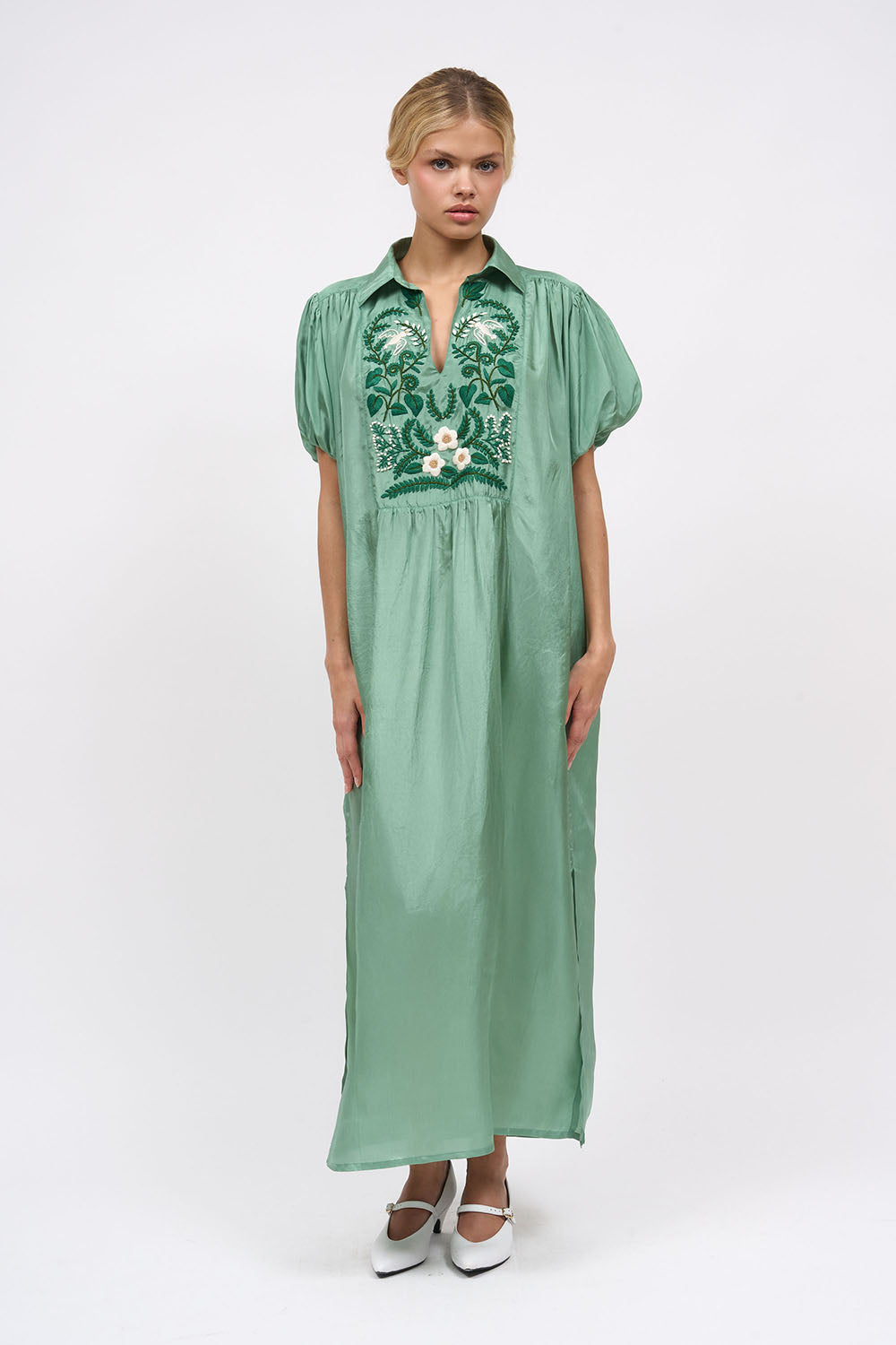 Paul & Joe Union robe longue soie jade brodée main 36