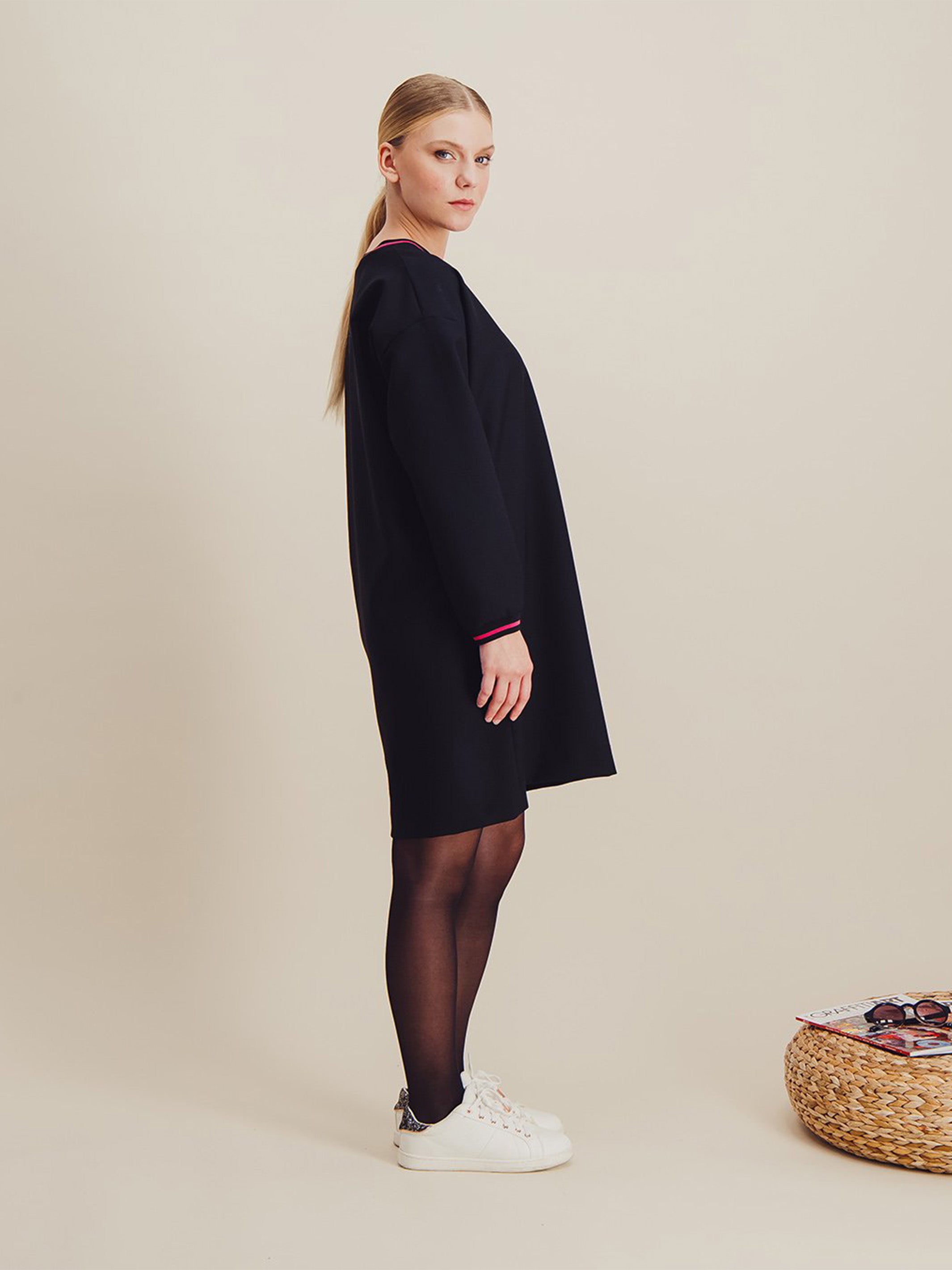 Anahide Saint André Matchpoint robe laine noir rose