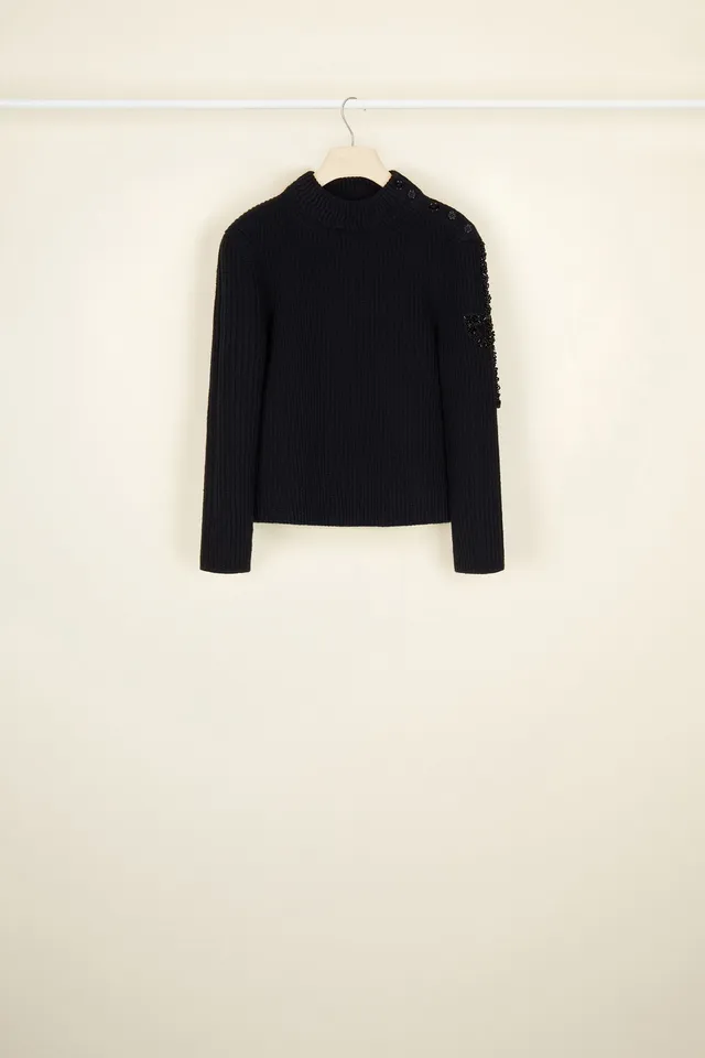 Patou Knitwear Iconic jumper pull noir perles agneau