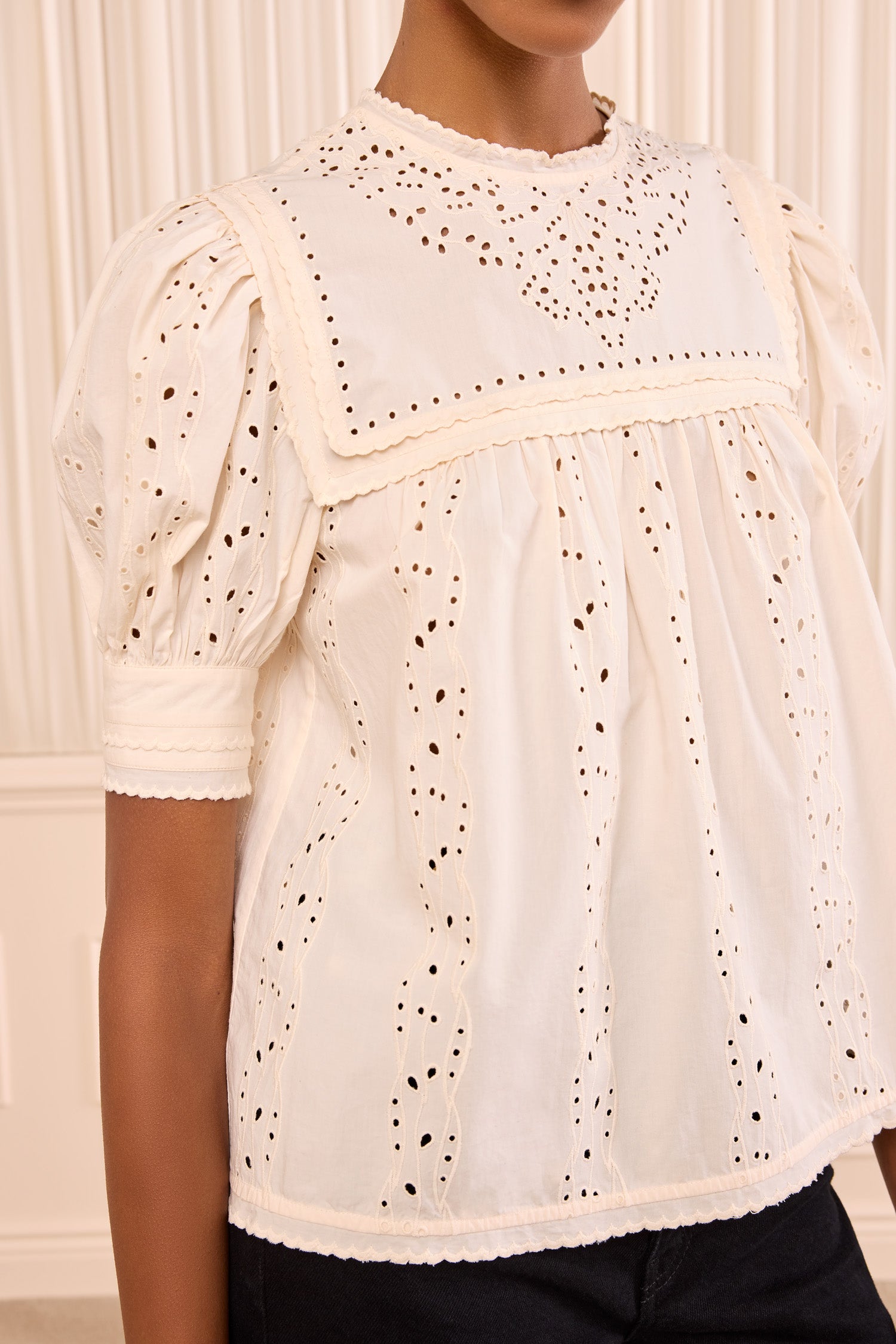 Ulla Johnson Una Haut Coton Ivoire Manches Courtes Brode