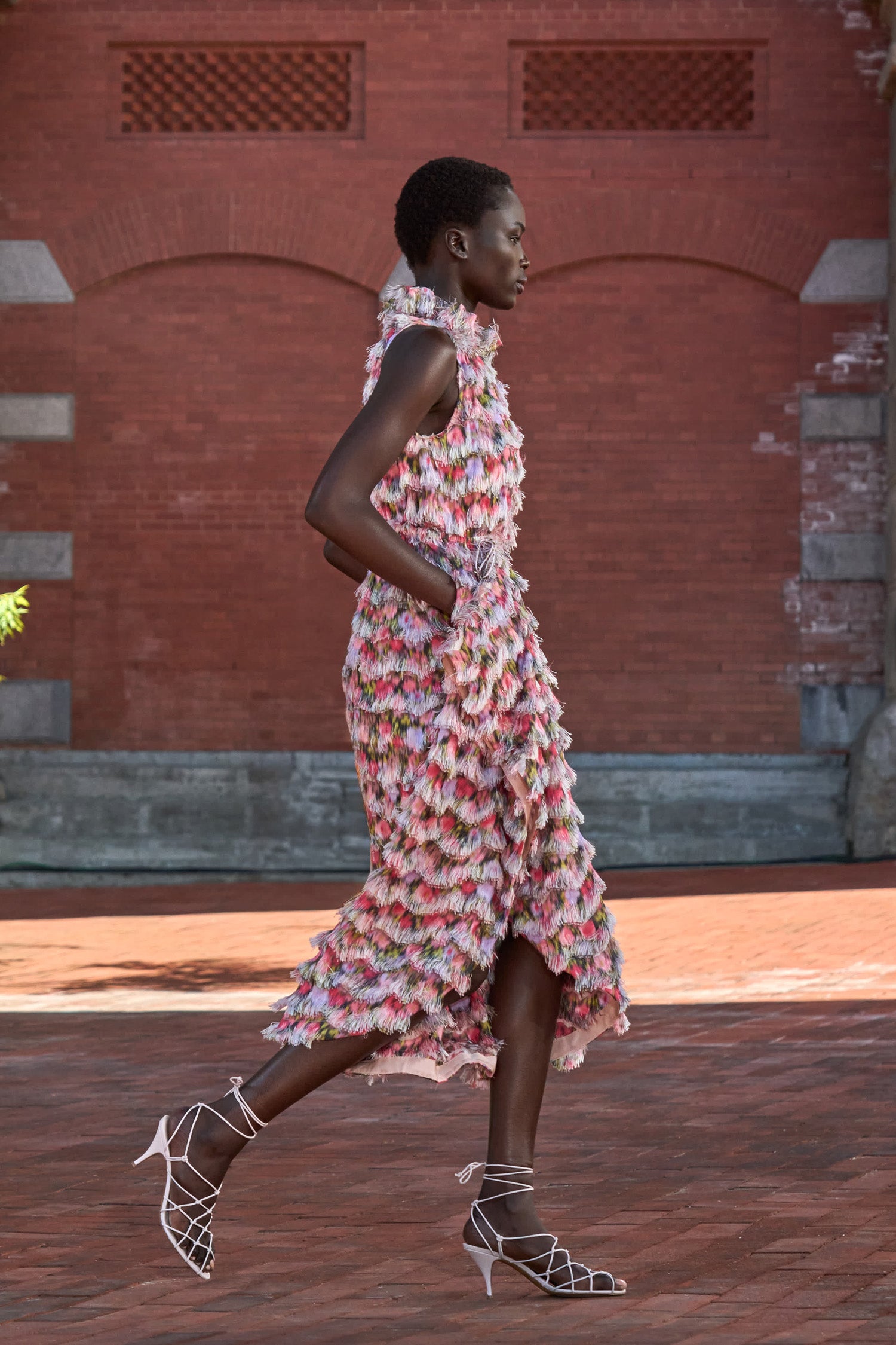 Ulla Johnson Aline robe midi Summer Garden taffetas
