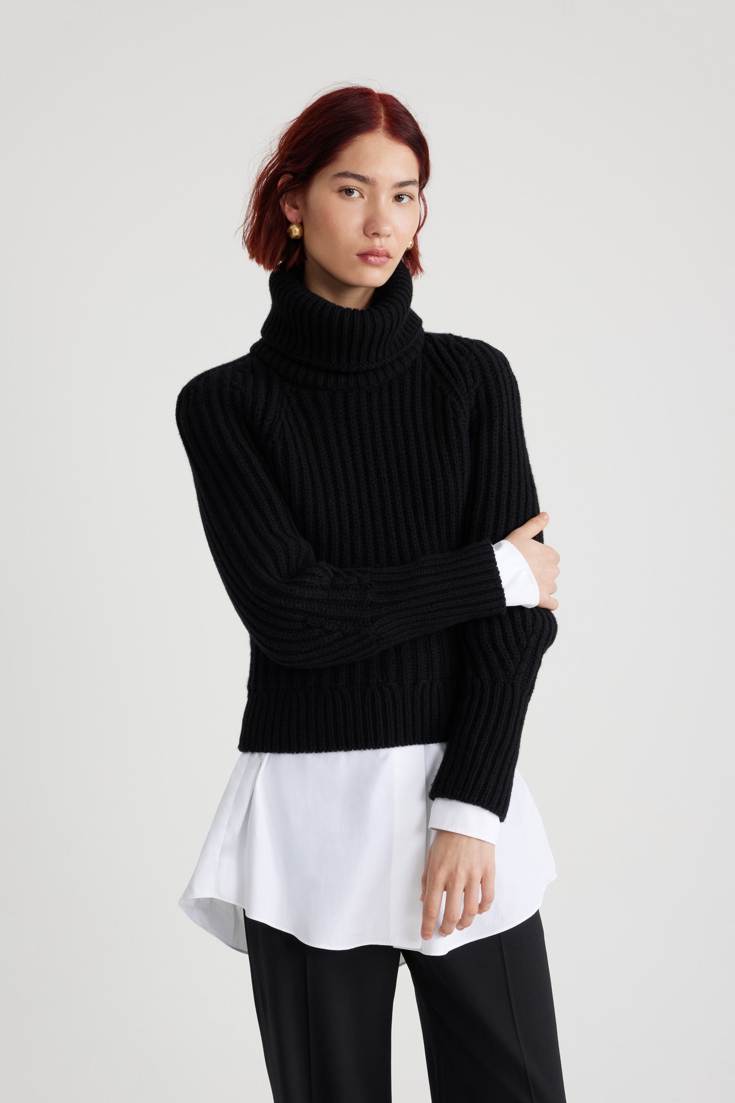 Patou KN206 Pull col roulé noir laine cachemire