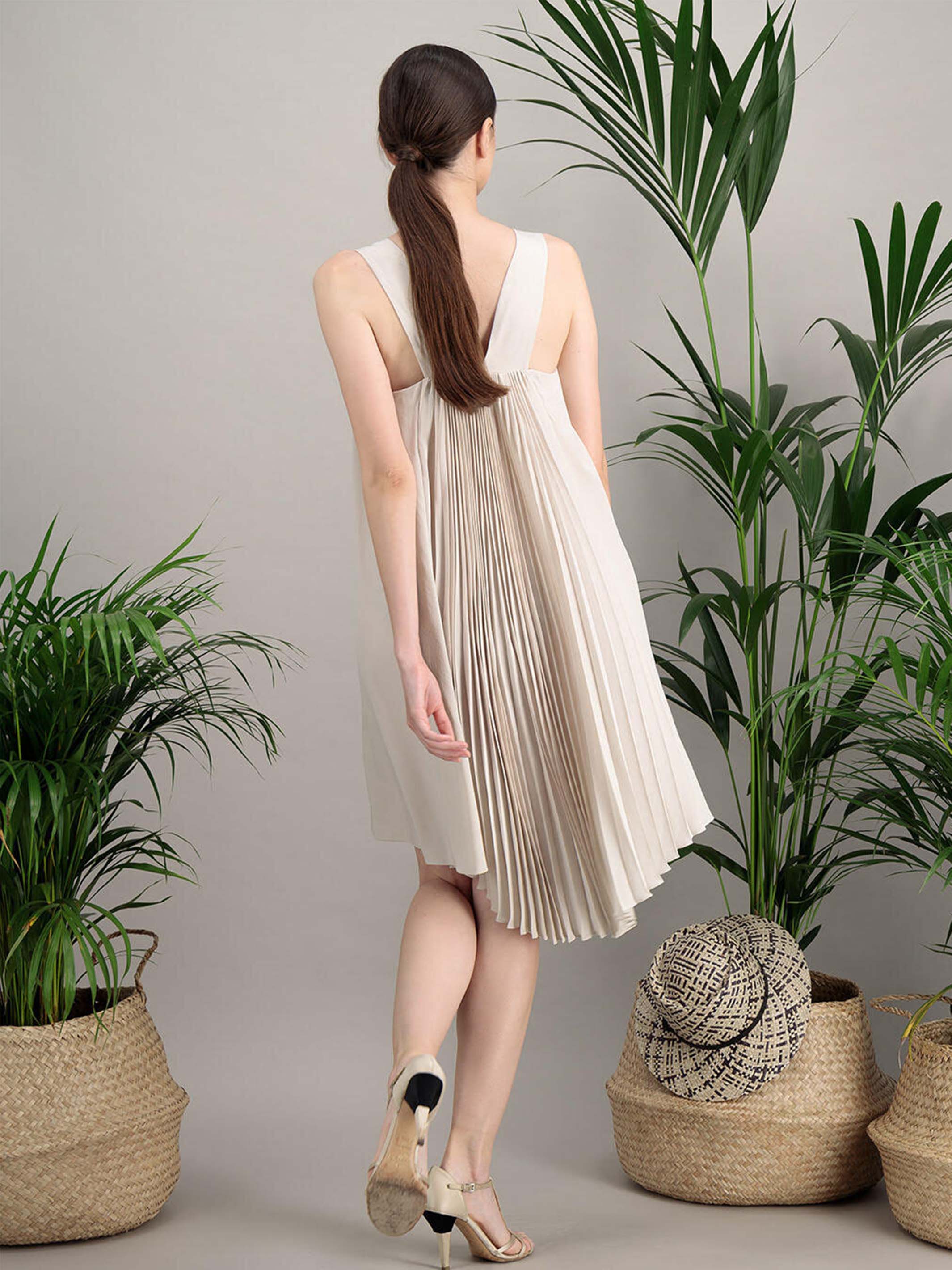 Anahide Saint André Amaya robe crêpe soie blanc sable