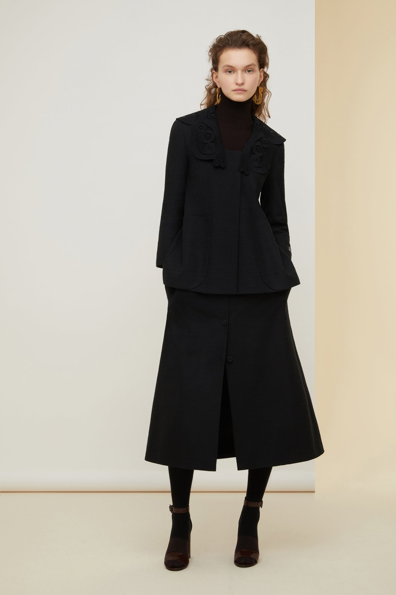 Patou JA019 veste tweed noire taille 34 guipure