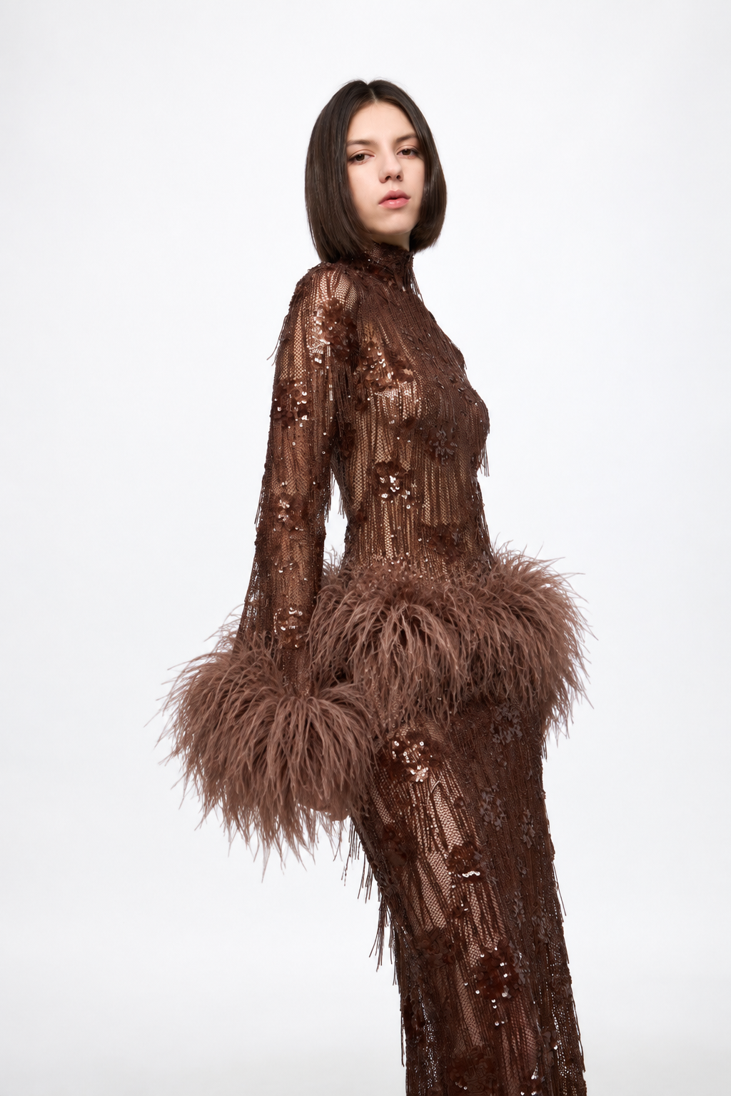 ATU Body Couture Sequins and Feathers robe chocolat plumes S