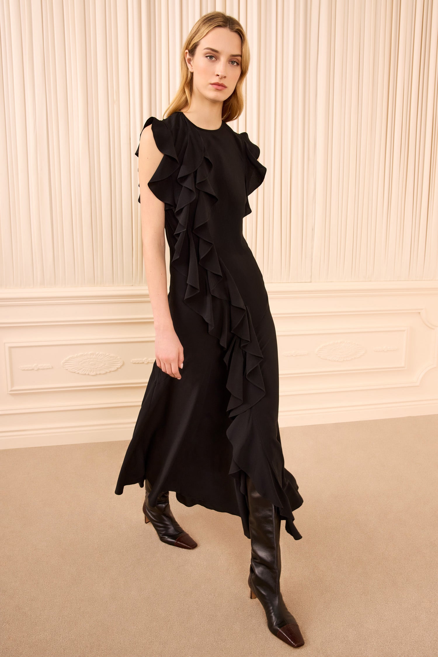 Ulla Johnson Ameline robe midi Noir soie sans manches