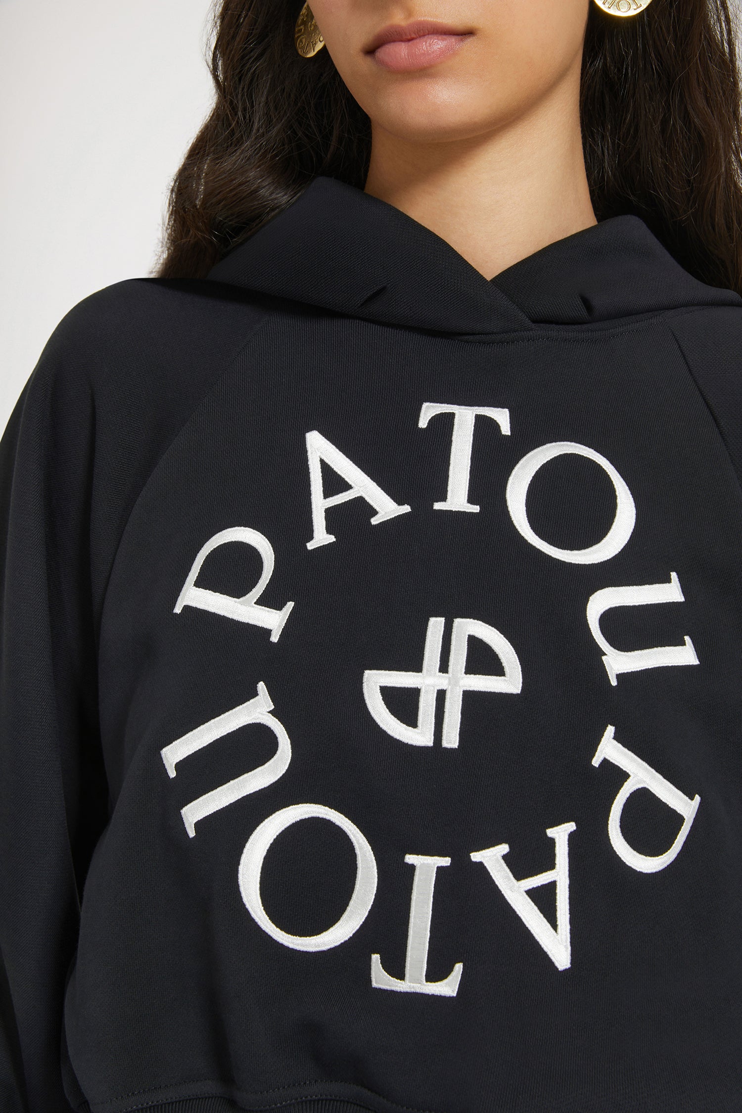 Patou JE069 sweat capuche Medallion noir coton bio