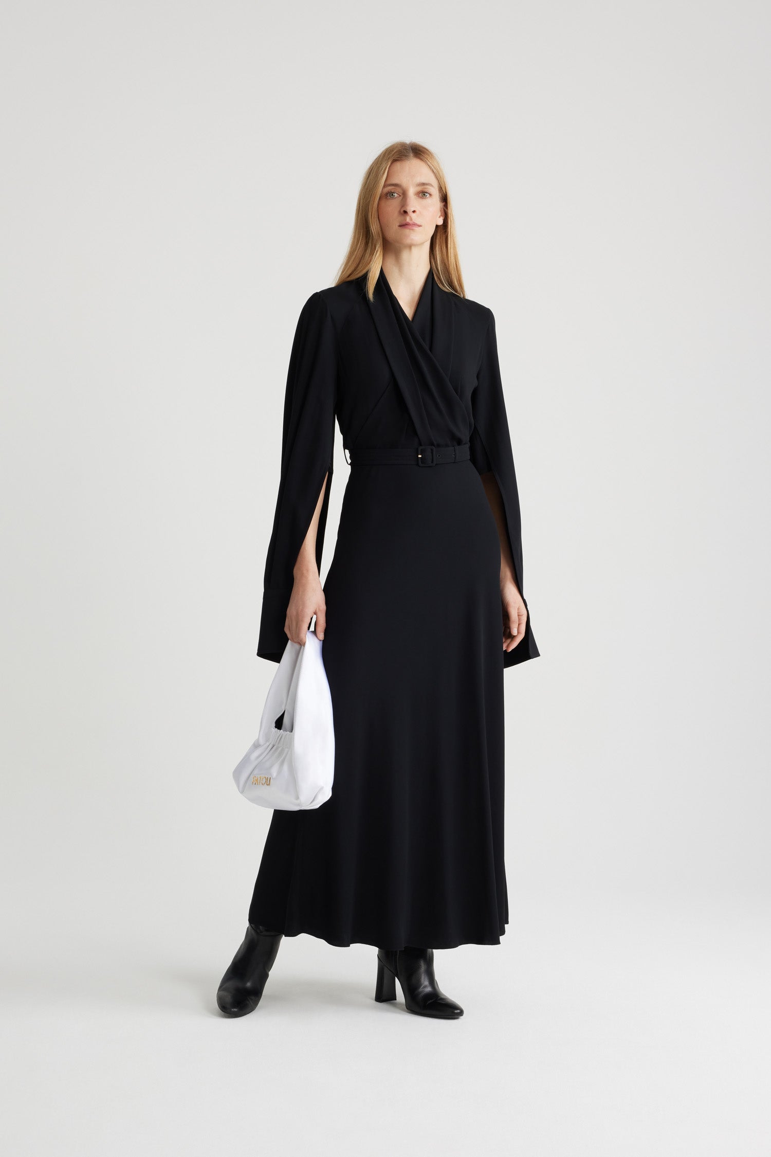 Patou H24DR1450193999B robe maxi noire crêpe ceinture