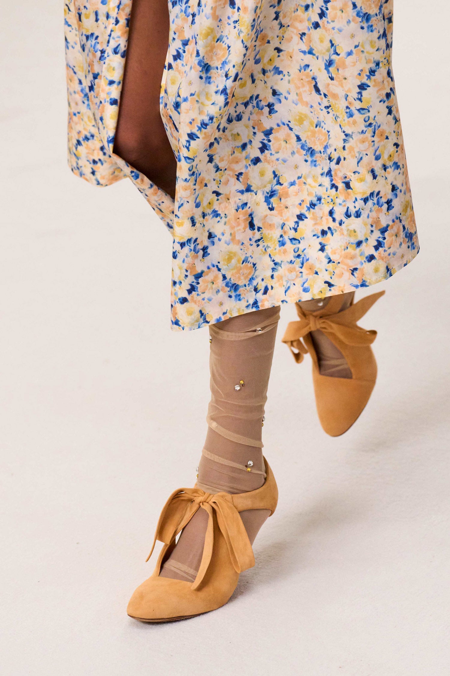 Ulla Johnson Ingrid escarpins daim ginger 75mm